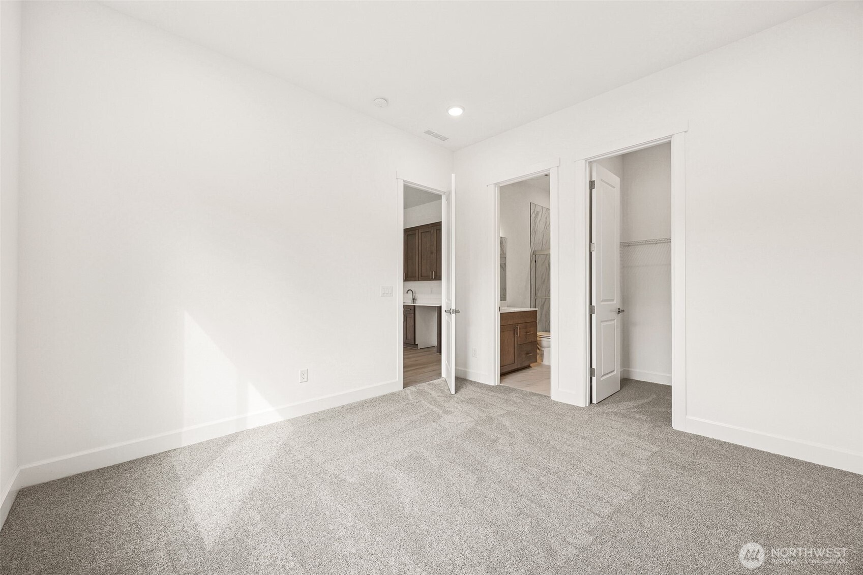 13722 100th Street 209 Property Photo 16
