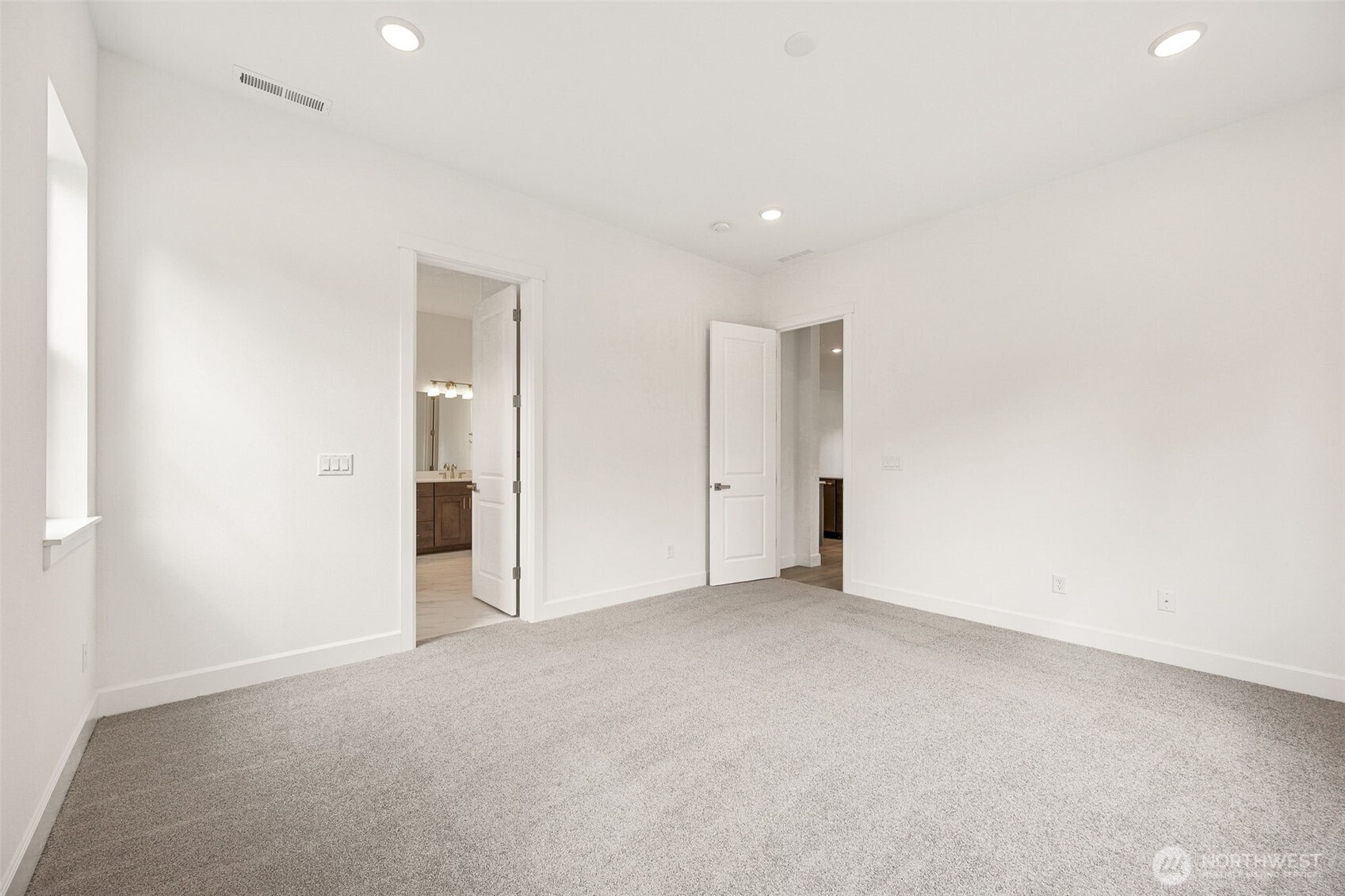 13722 100th Street 209 Property Photo 31