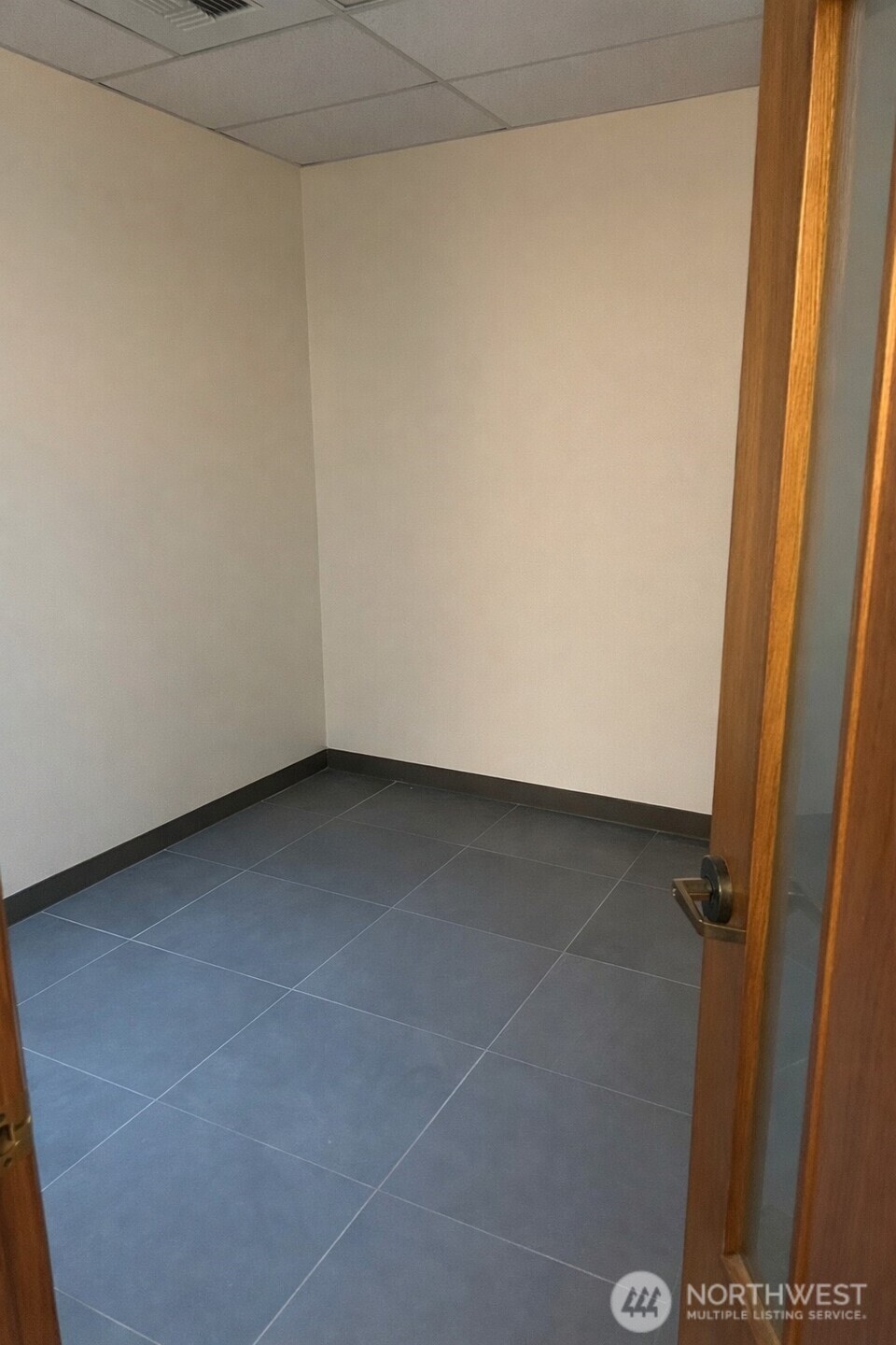 5683 2nd Avenue Property Photo 11