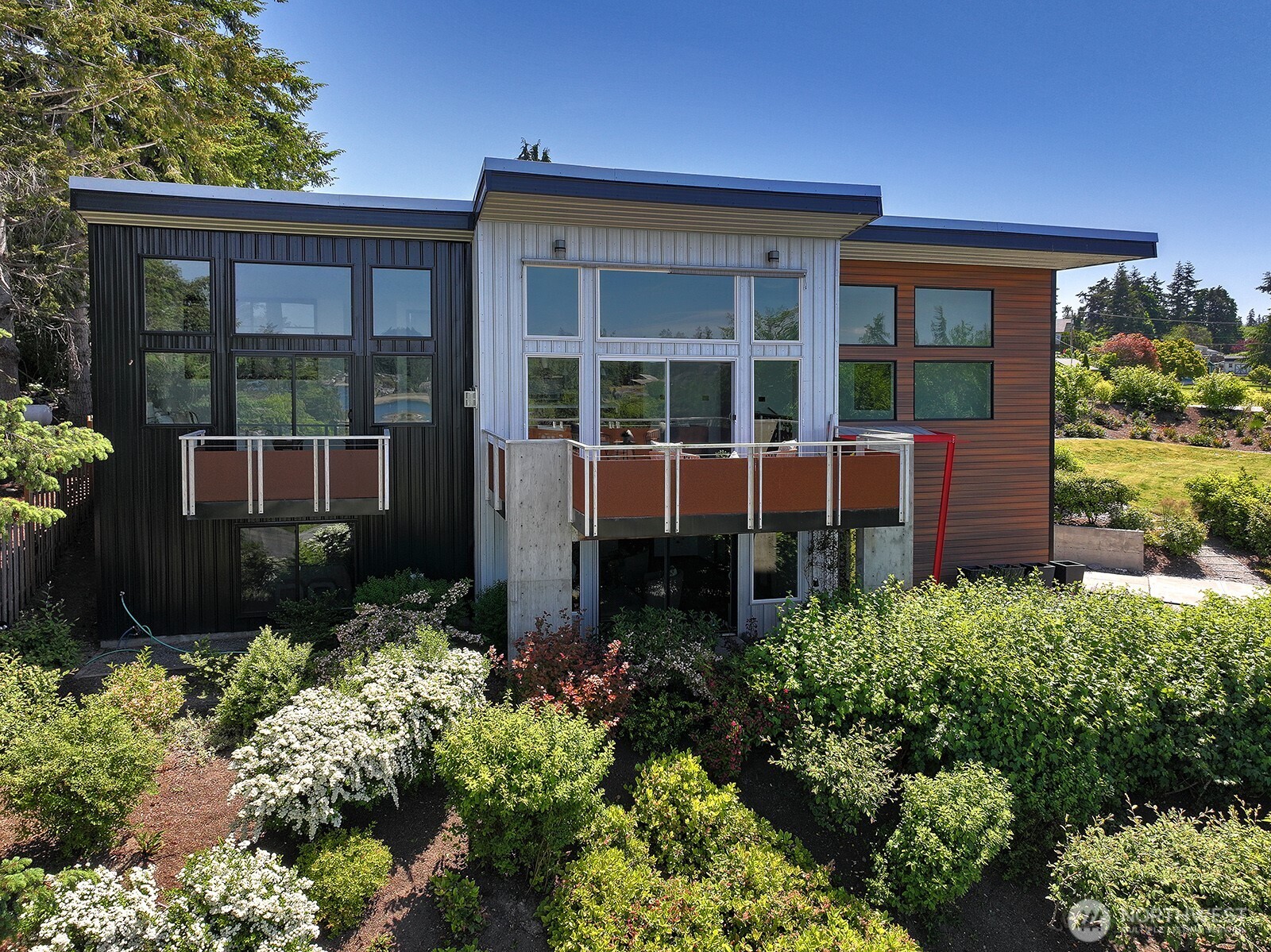 1649 Stewart Road Property Photo 4