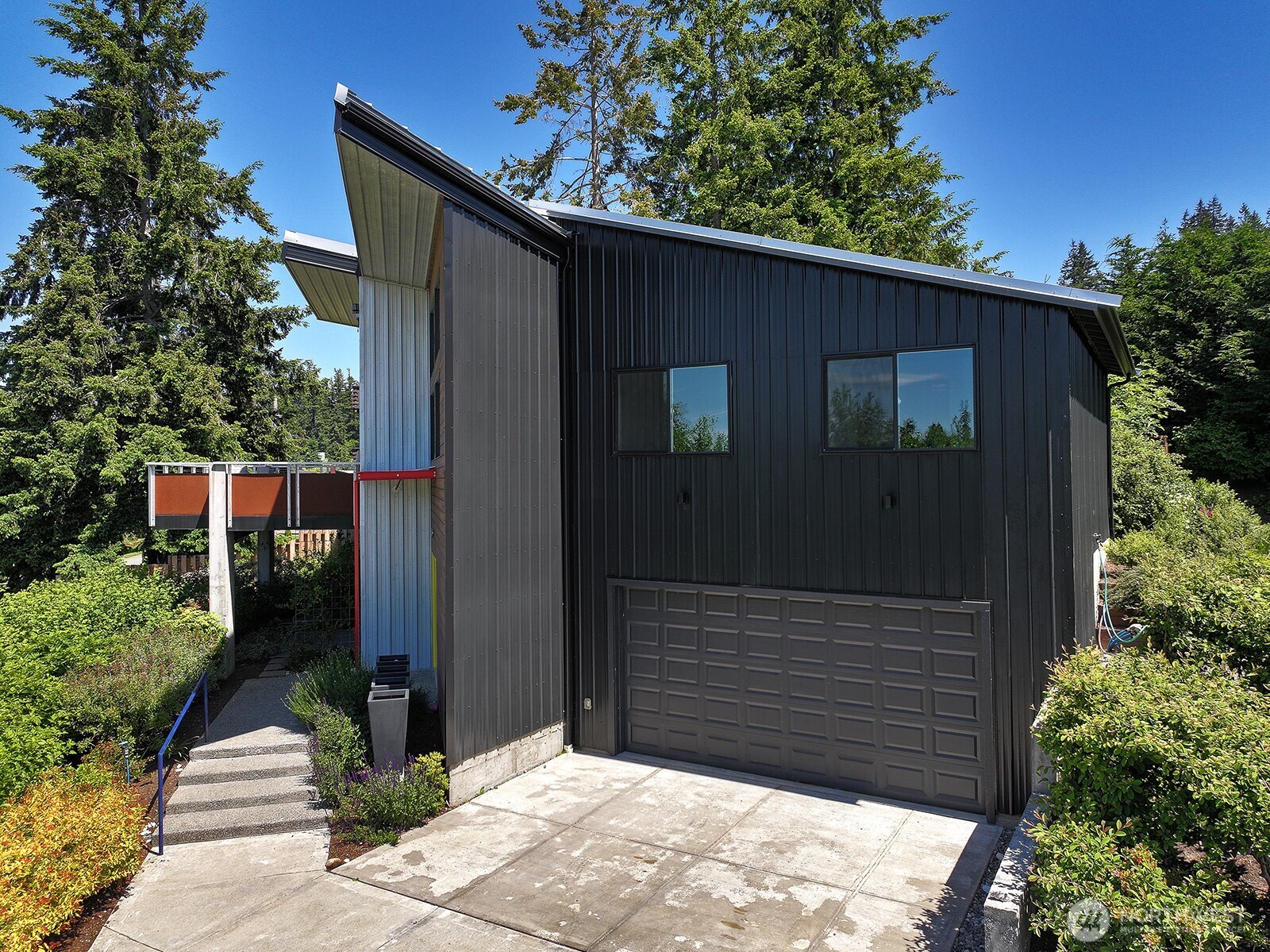 1649 Stewart Road Property Photo 7