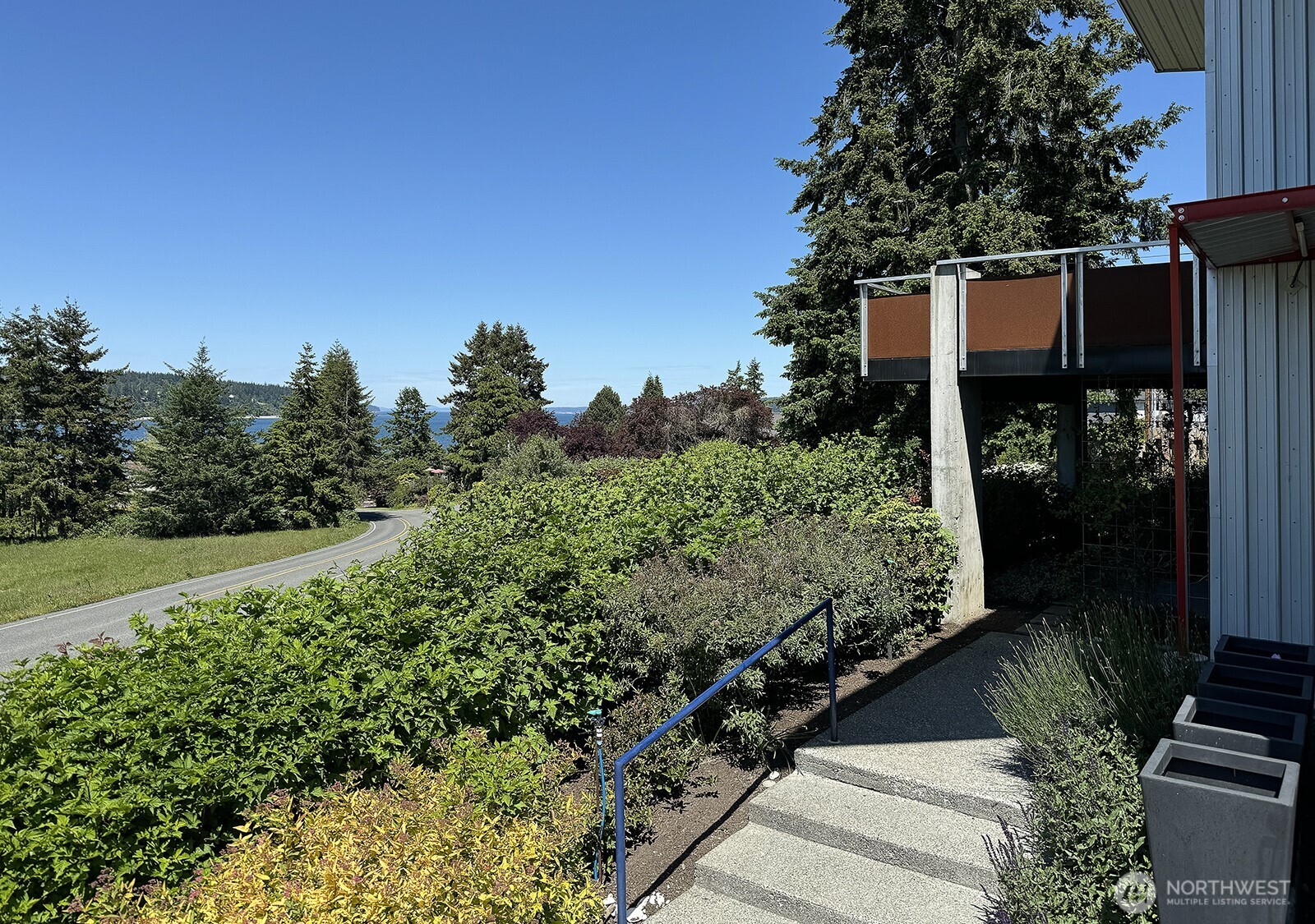 1649 Stewart Road Property Photo 8