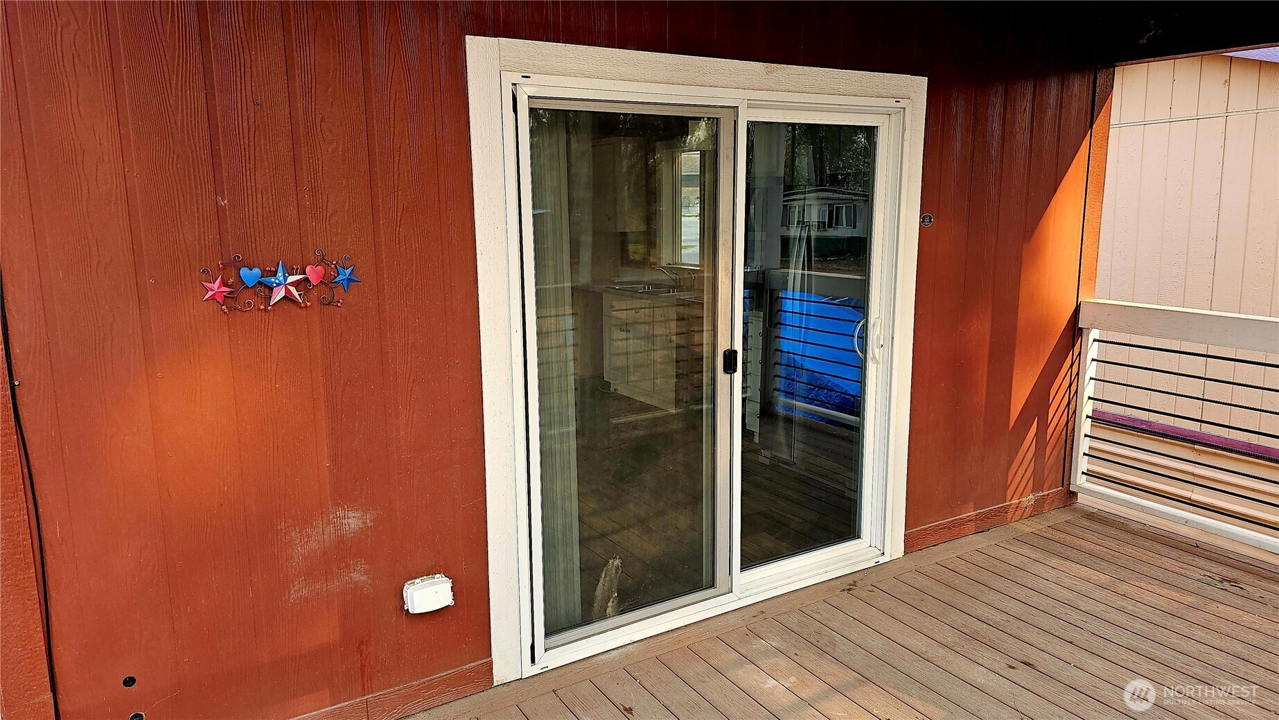 5 Columbia Drive 2 Property Photo 3