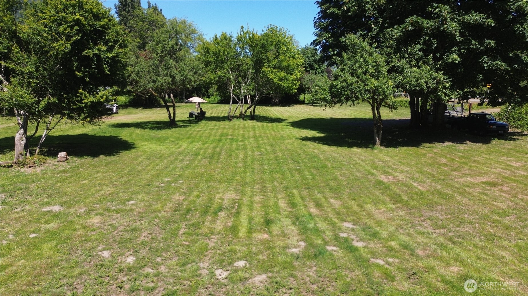 306558 Highway 101 Property Photo 10