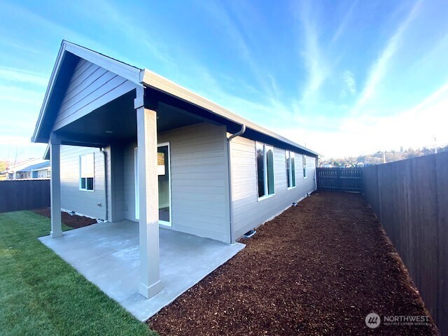 520 Rainbow Way Property Photo 7