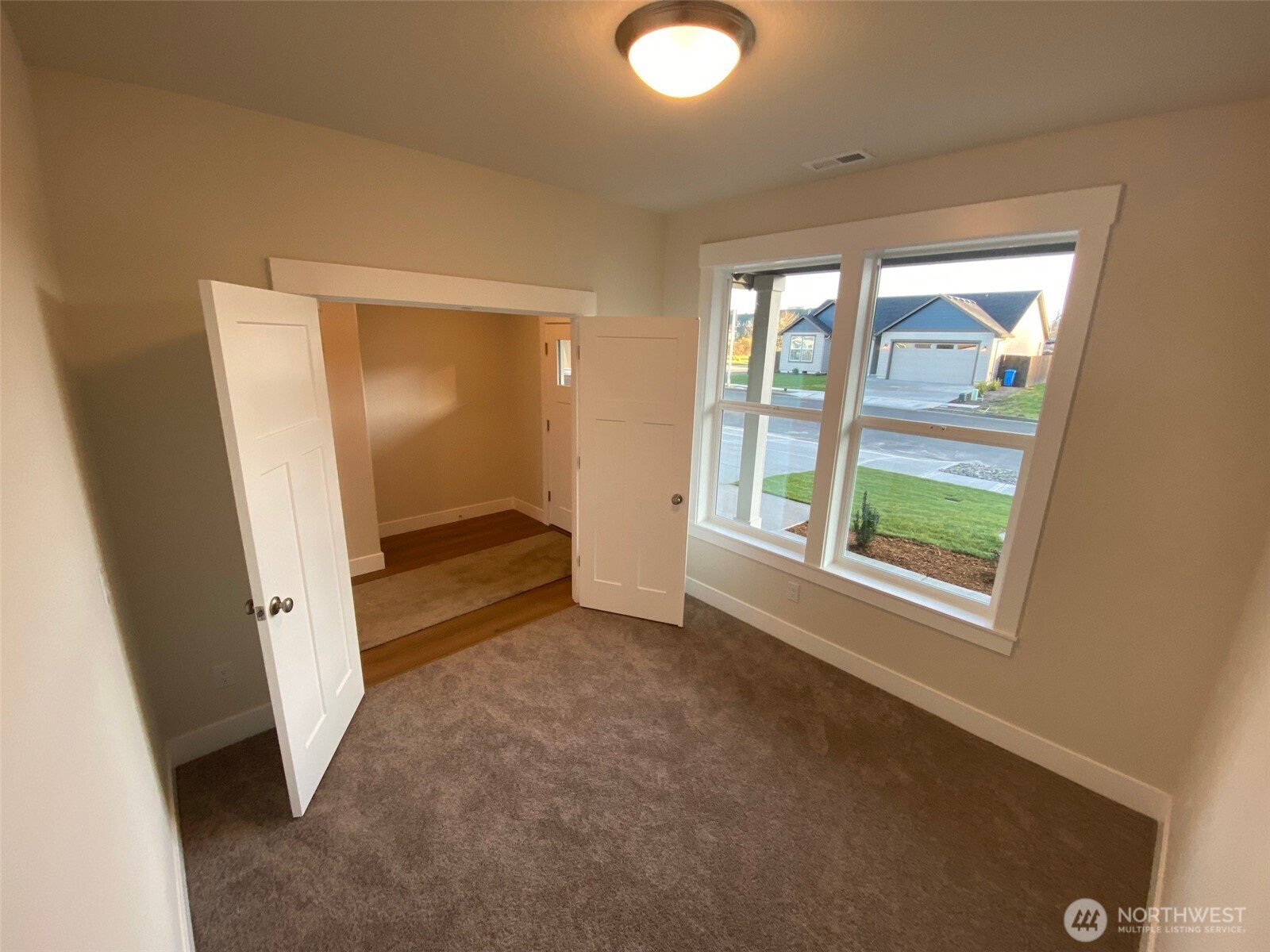 520 Rainbow Way Property Photo 11