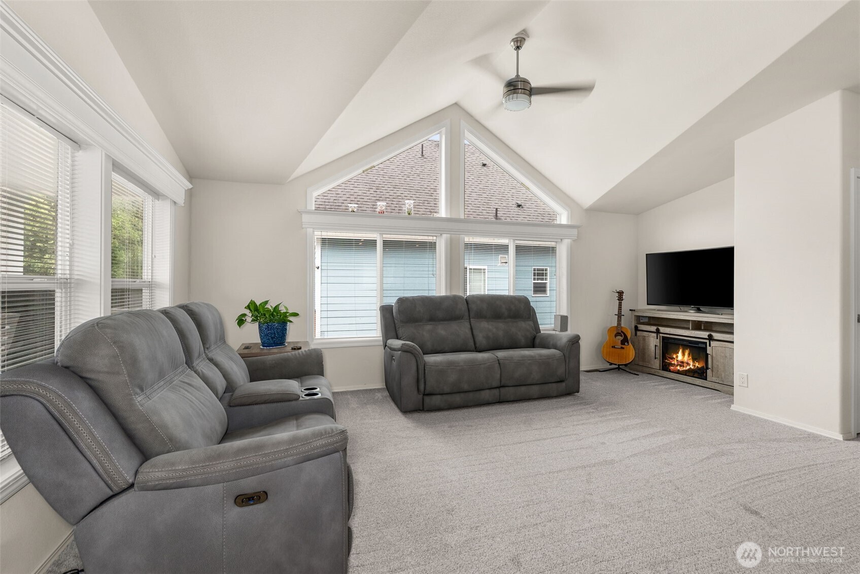 130 Pacific Boulevard Property Photo 7