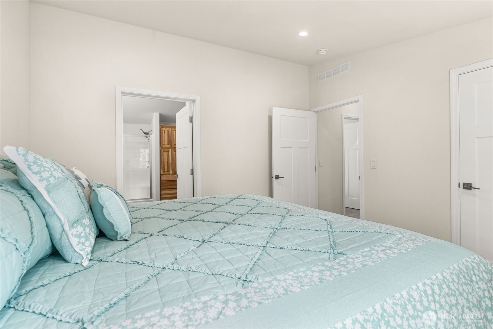 130 Pacific Boulevard Property Photo 17