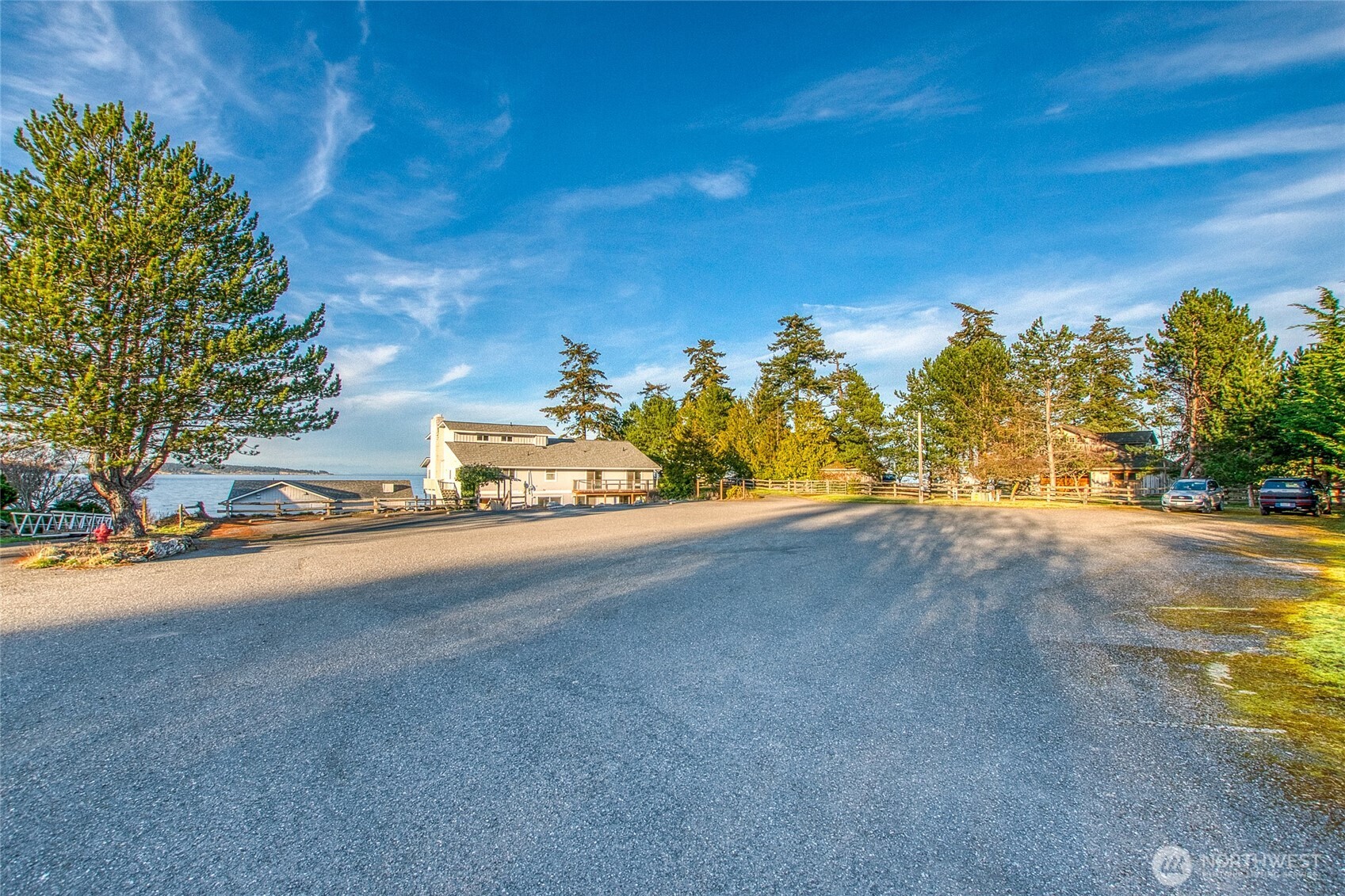 178 Fossil Bay Drive Property Photo 33