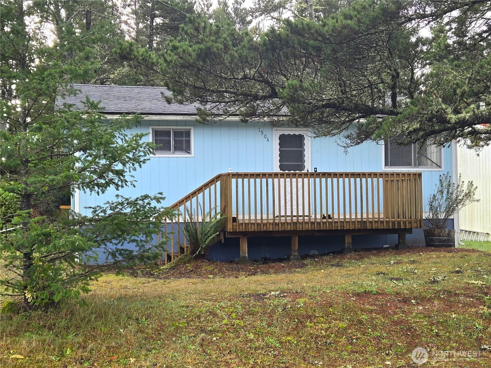 1504 170th Place Property Photo 2