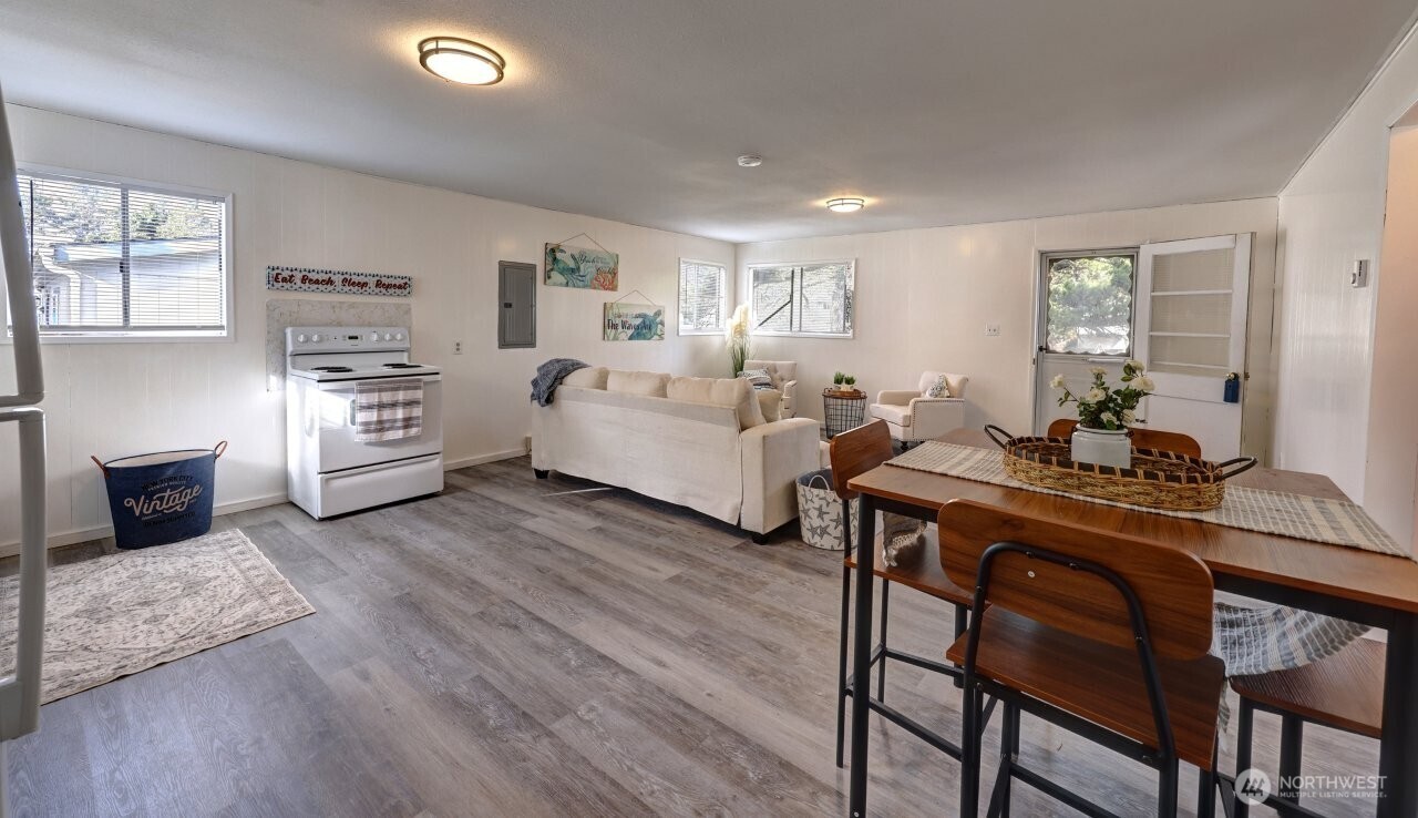 1504 170th Place Property Photo 11