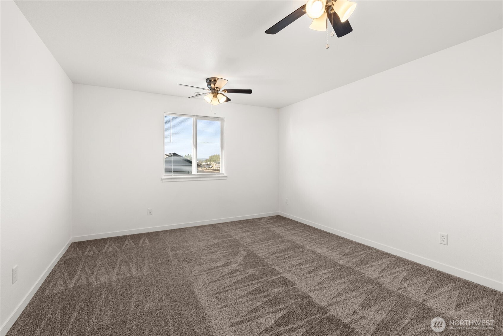 405 Cardinal Avenue Property Photo 24