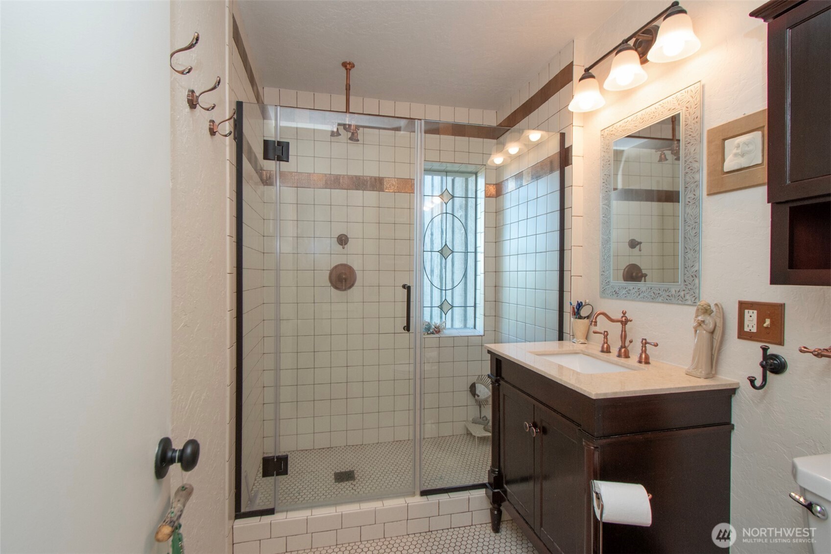 1633 E 5th Street Property Photo 19