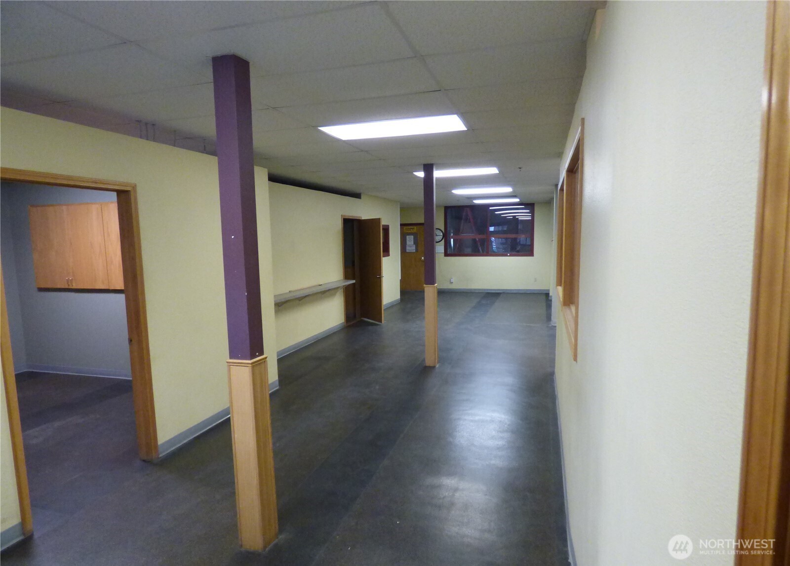 96 E Pine Street Property Photo 9