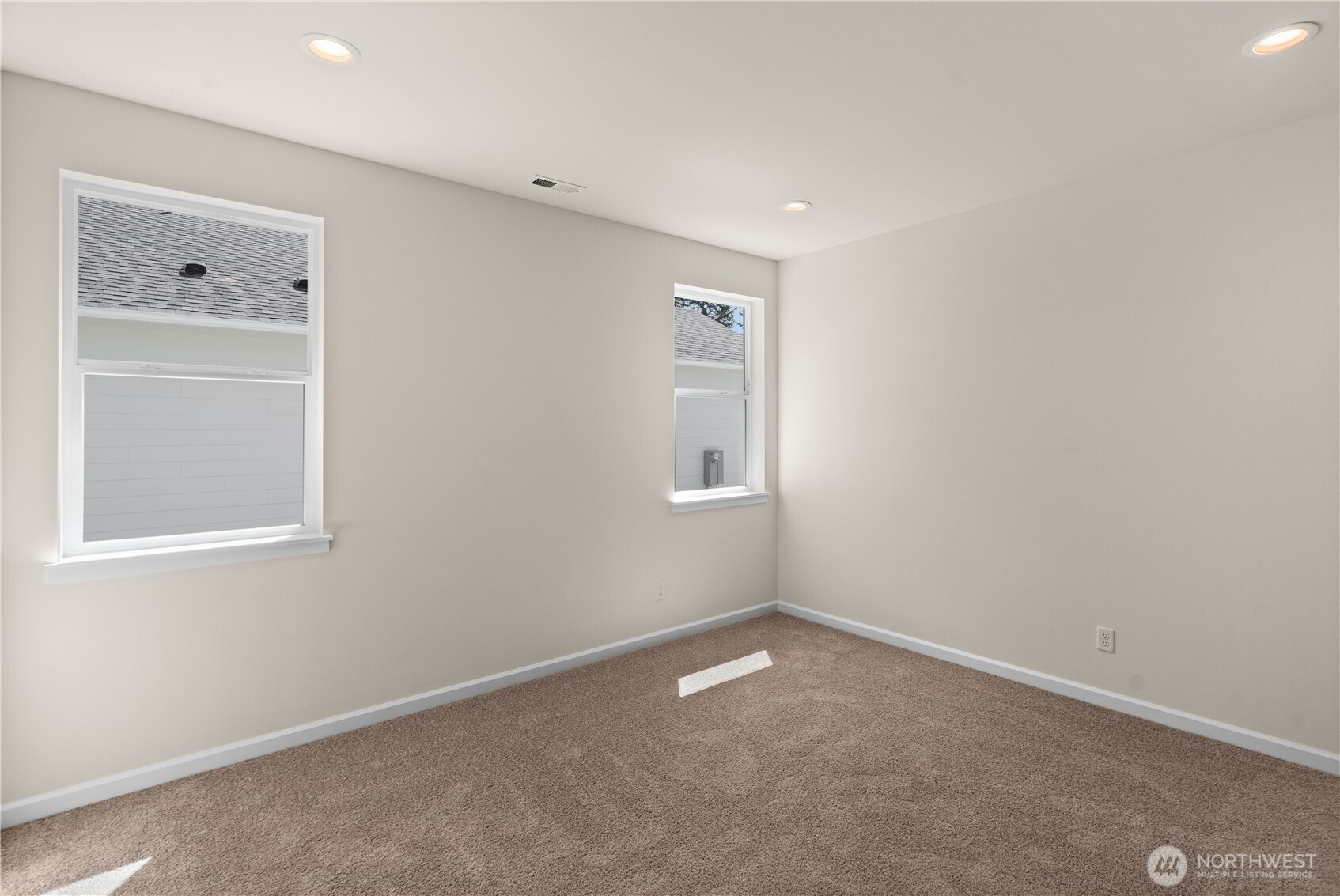 1332 60th Avenue Property Photo 7