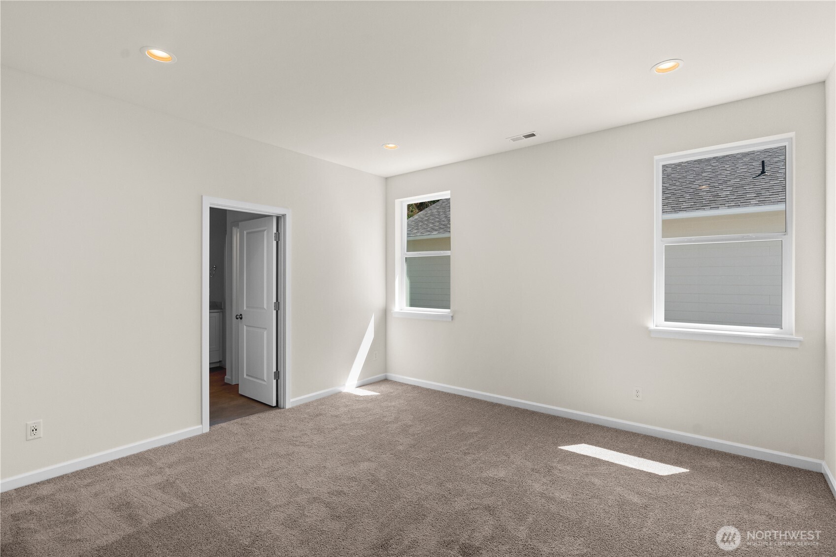 1332 60th Avenue Property Photo 8
