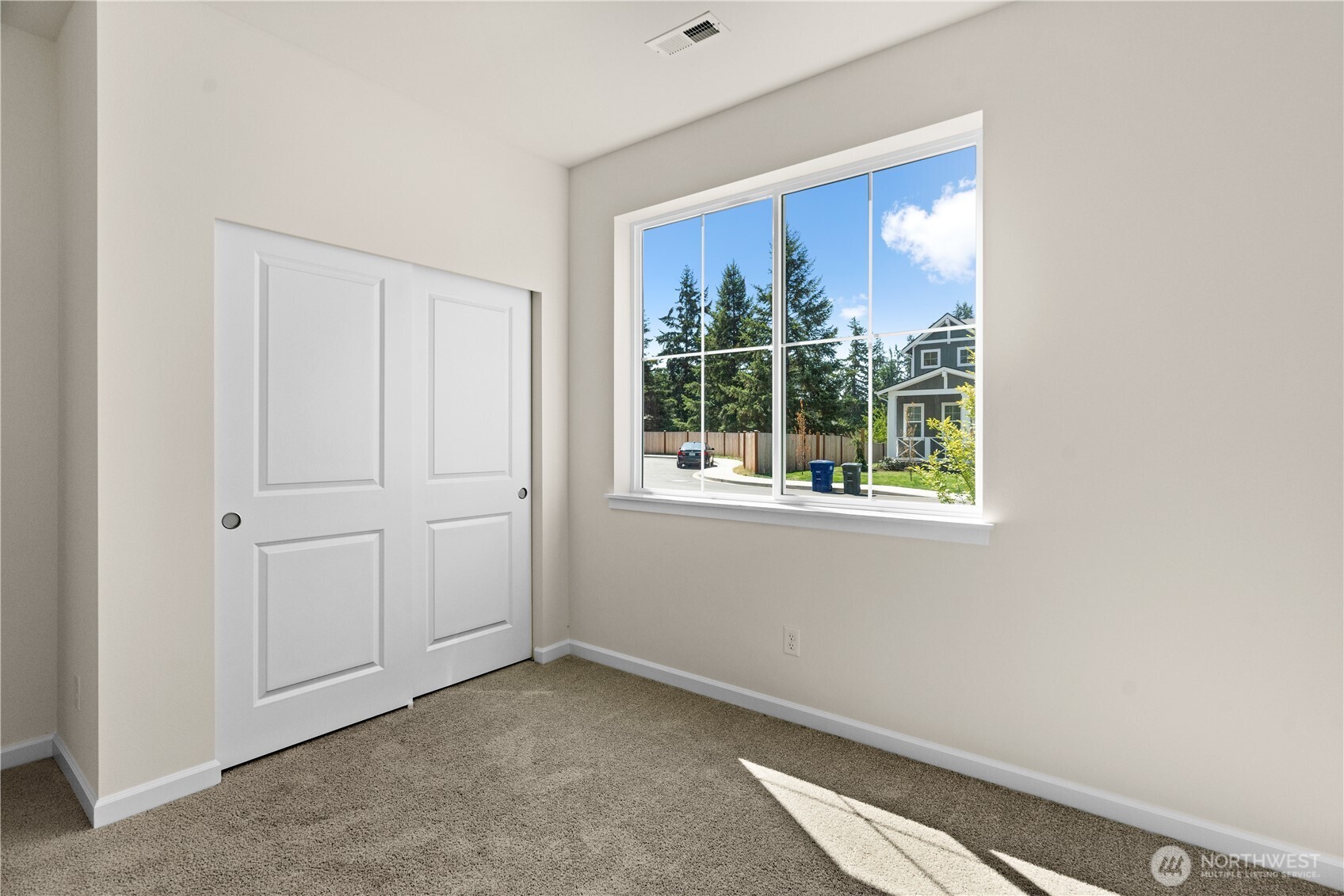 1332 60th Avenue Property Photo 14