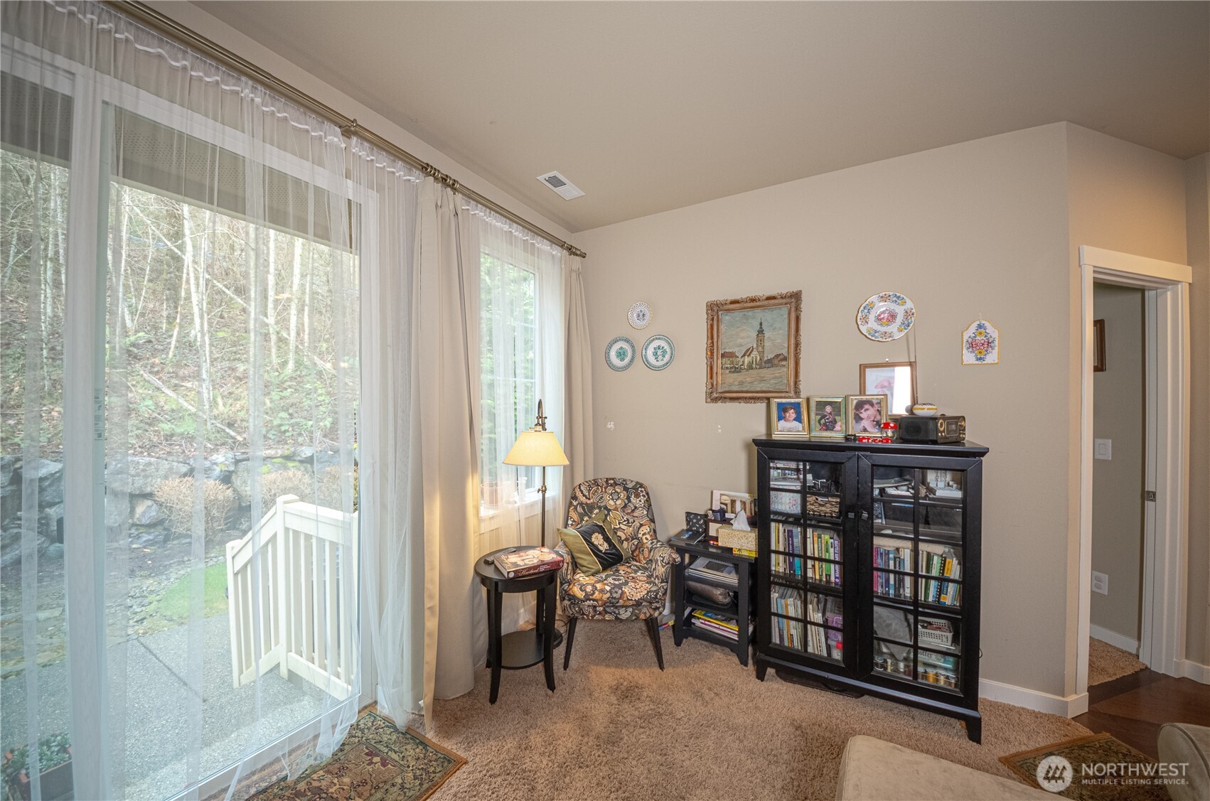 9101 Merritt Avenue Property Photo 17