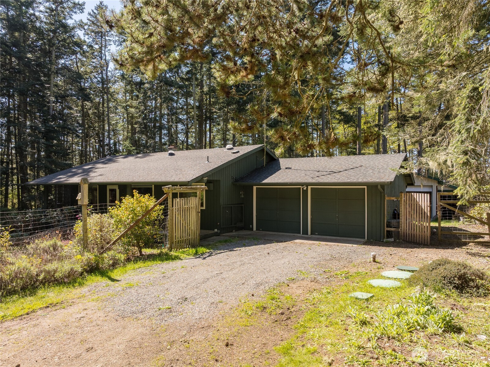 108 Towhee Lane Property Photo 4