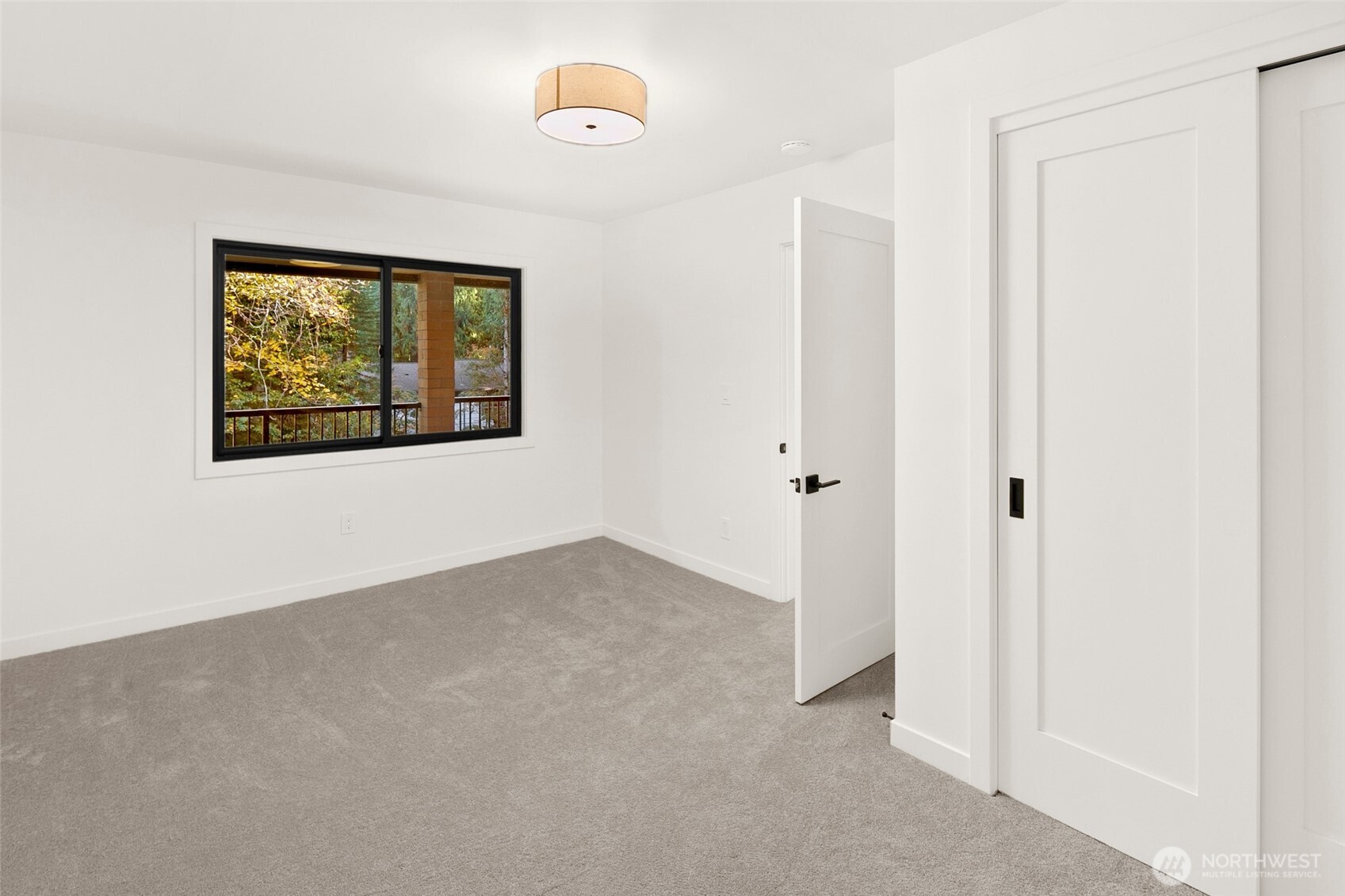 16040 36th Avenue Property Photo 31