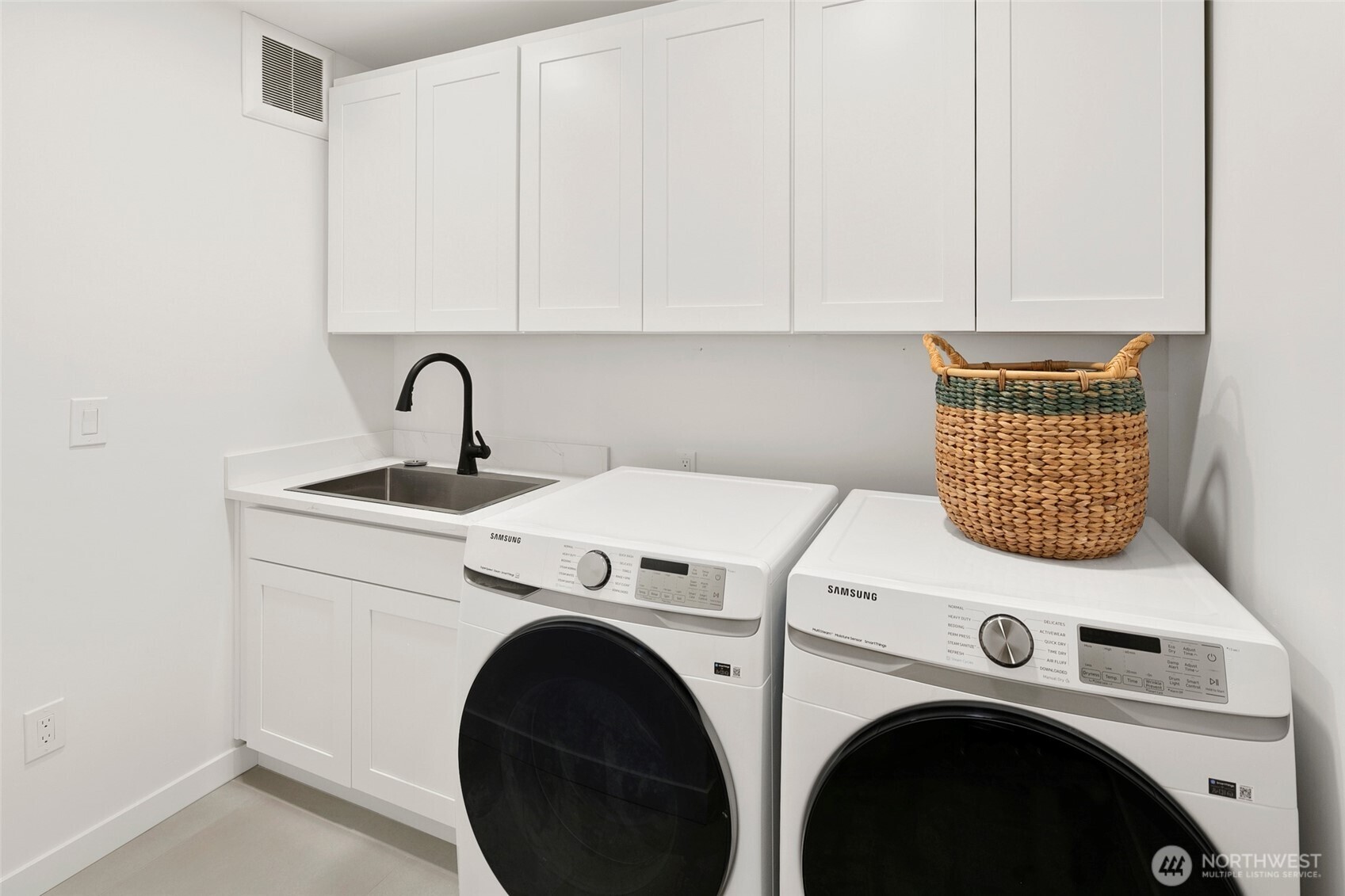 16040 36th Avenue Property Photo 32