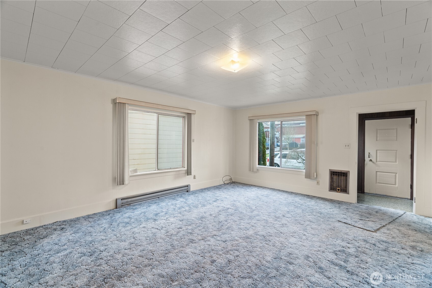 324 N F Street Property Photo 6
