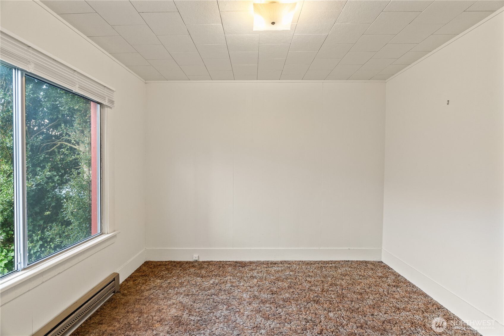 324 N F Street Property Photo 8