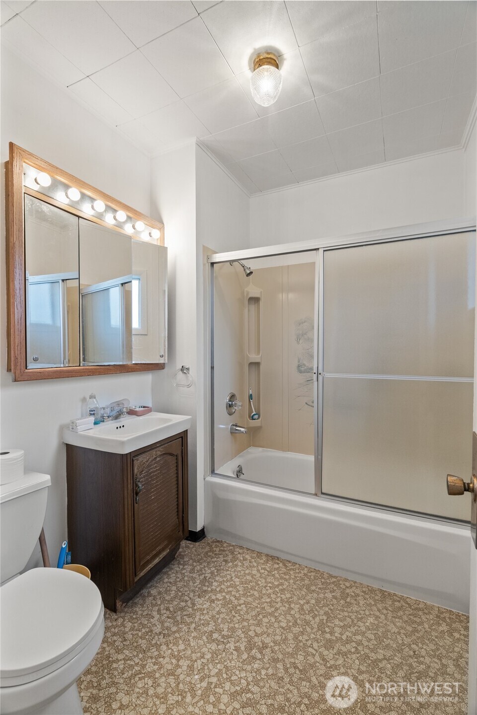 324 N F Street Property Photo 16