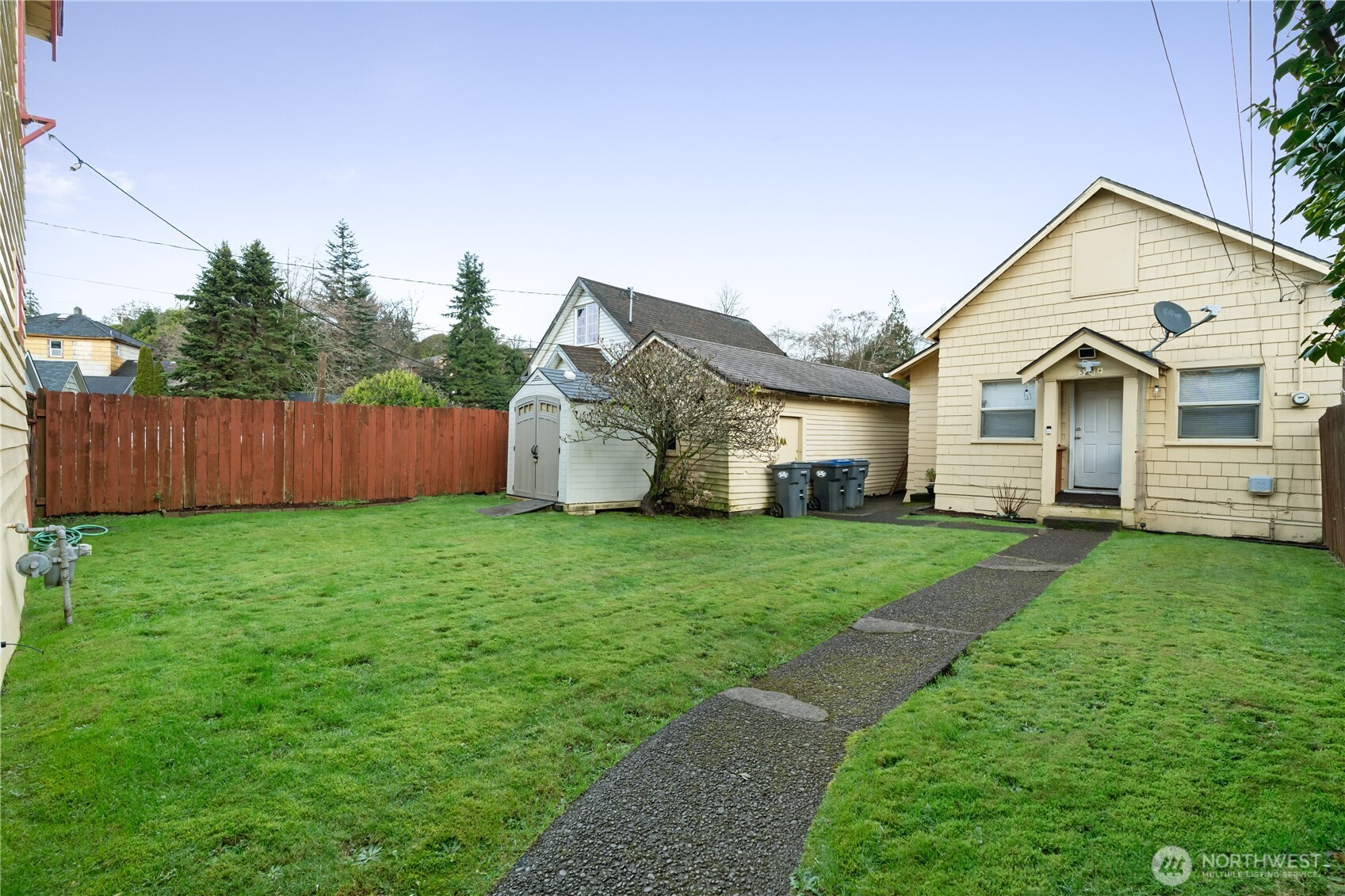 324 N F Street Property Photo 25