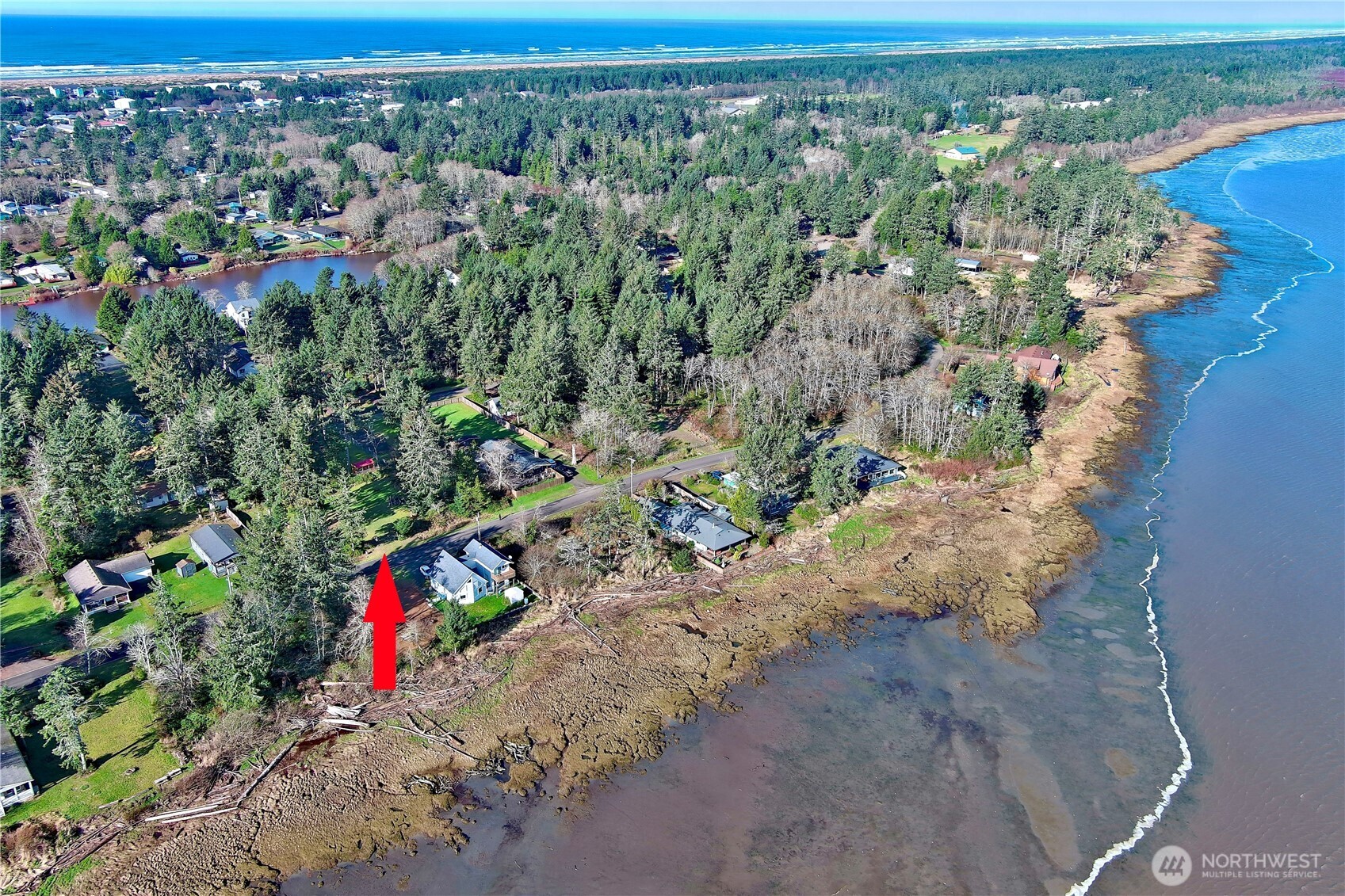 743 Duck Lake Drive Property Photo 3
