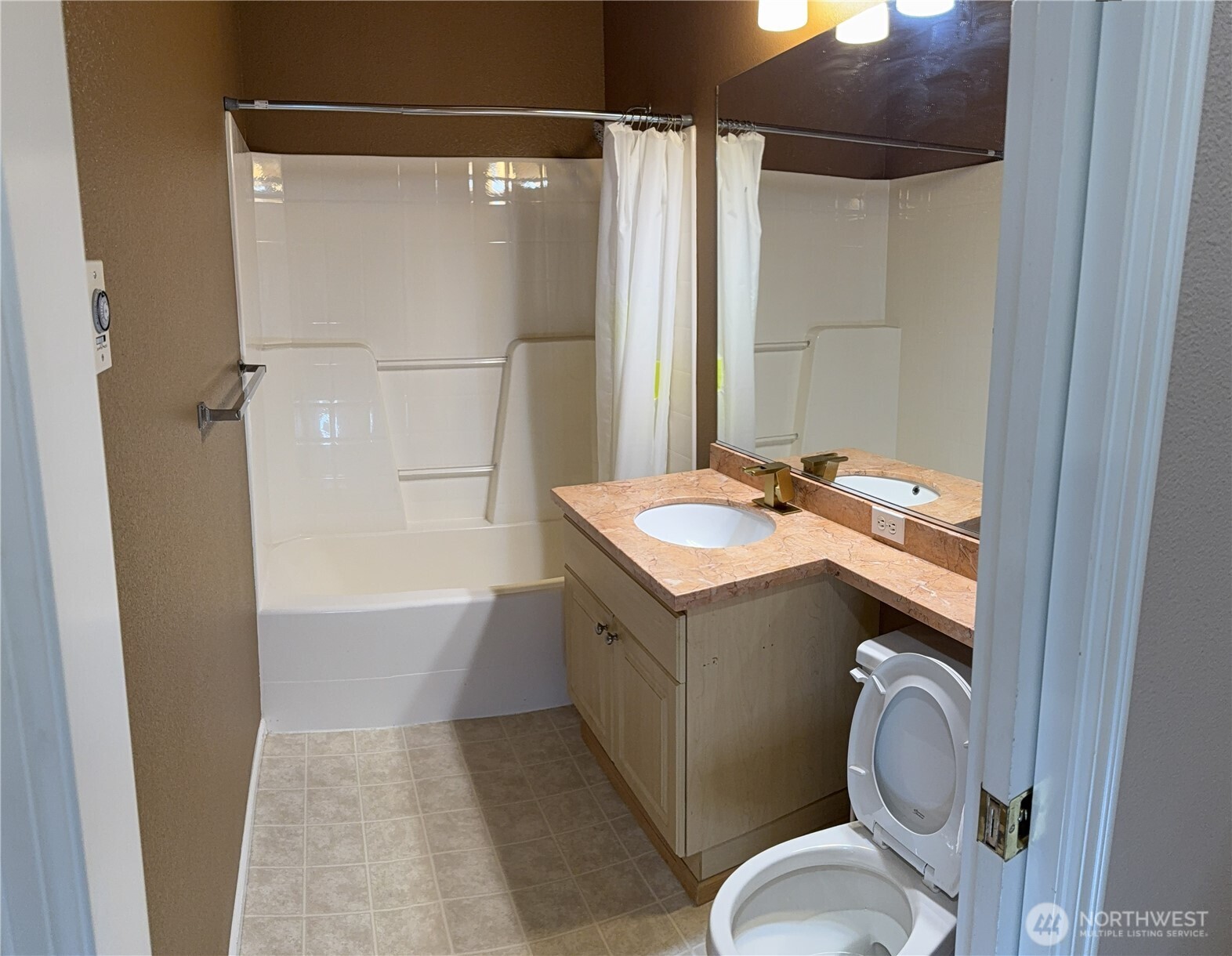 13000 Admiralty Way B201 Property Photo 8