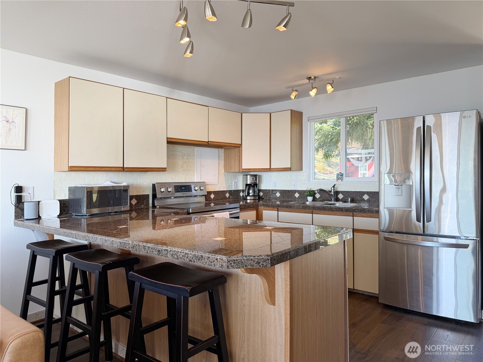 46 G Mukilteo Way Property Photo 13