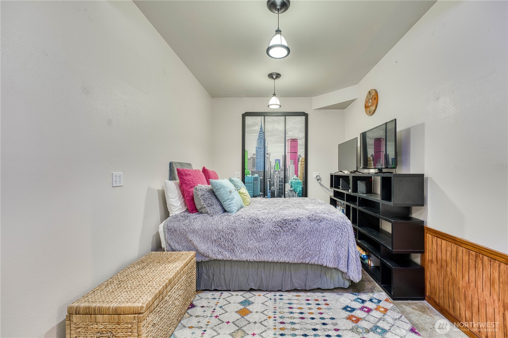 481 E Leeds Property Photo 20