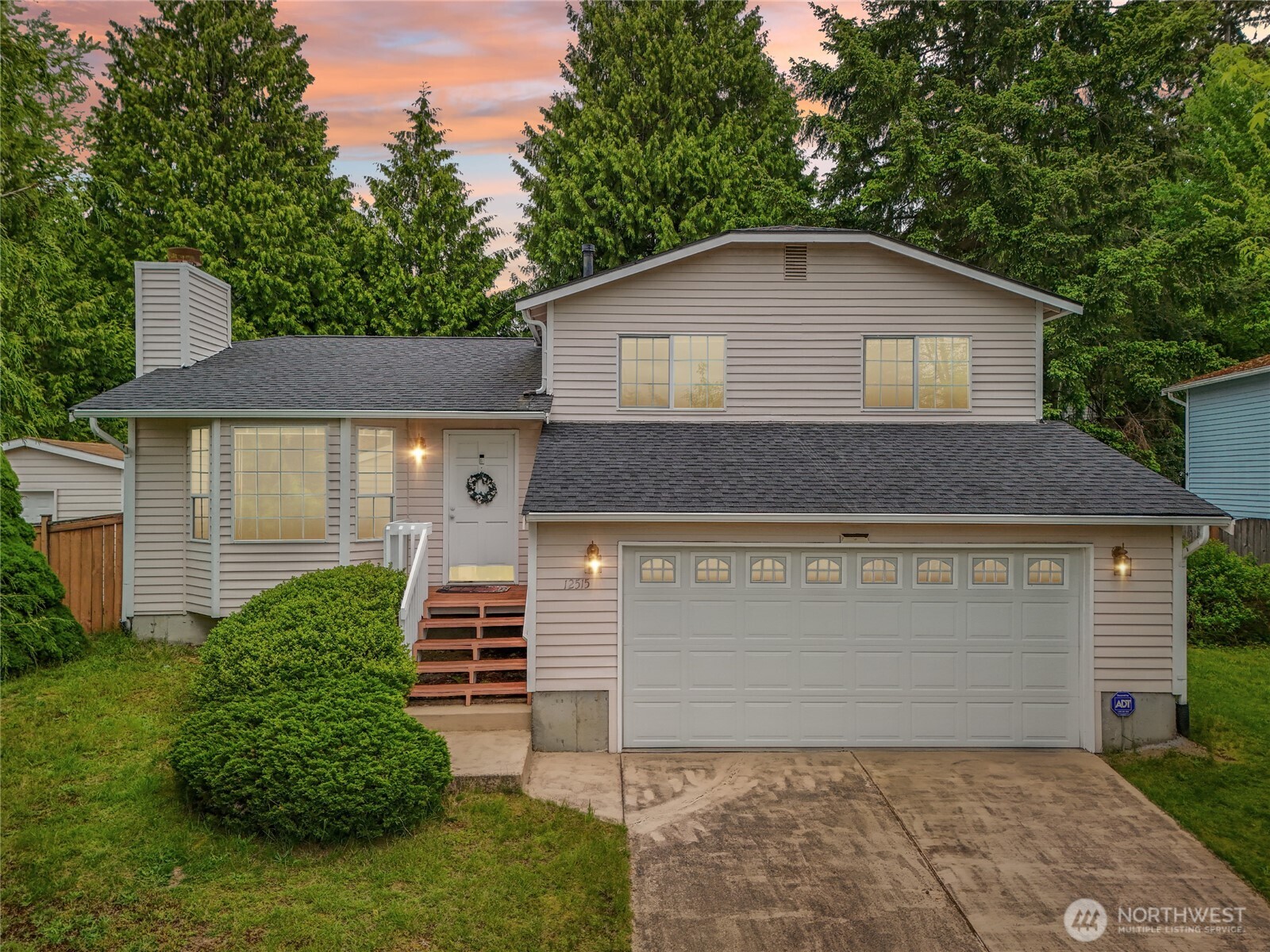 12515 NE 107th Place Property Photo 1