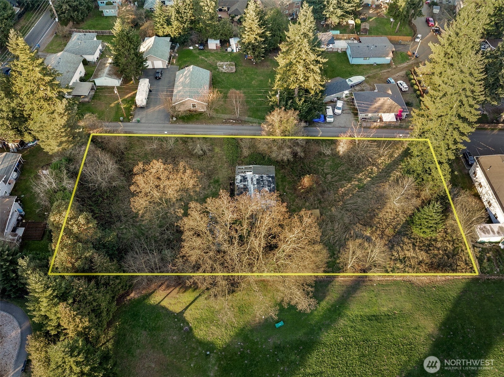 18330 4th Avenue Property Photo 3
