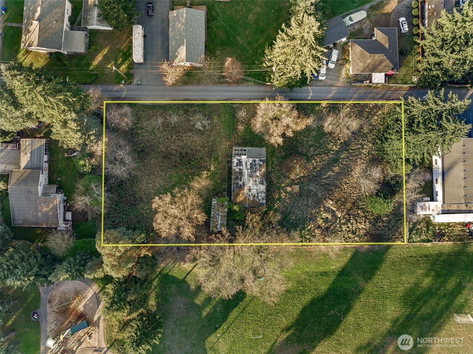18330 4th Avenue Property Photo 4