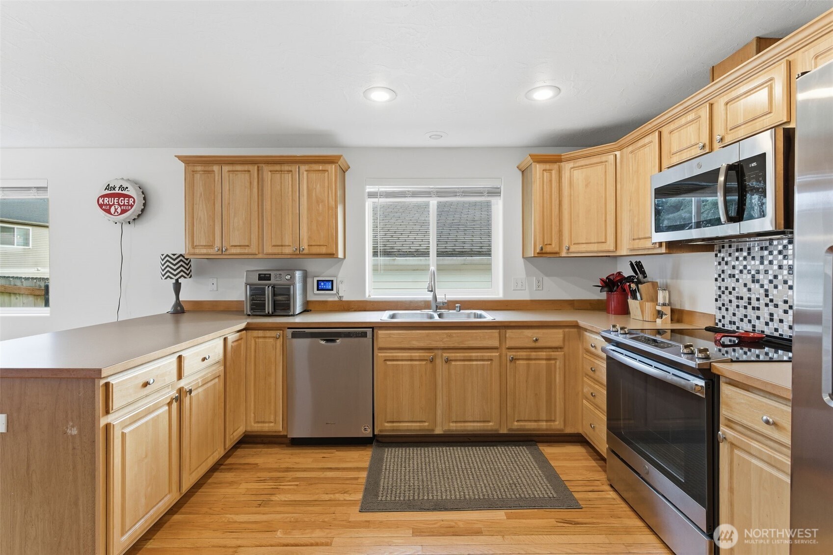 2533 Kristine Court Property Photo 6