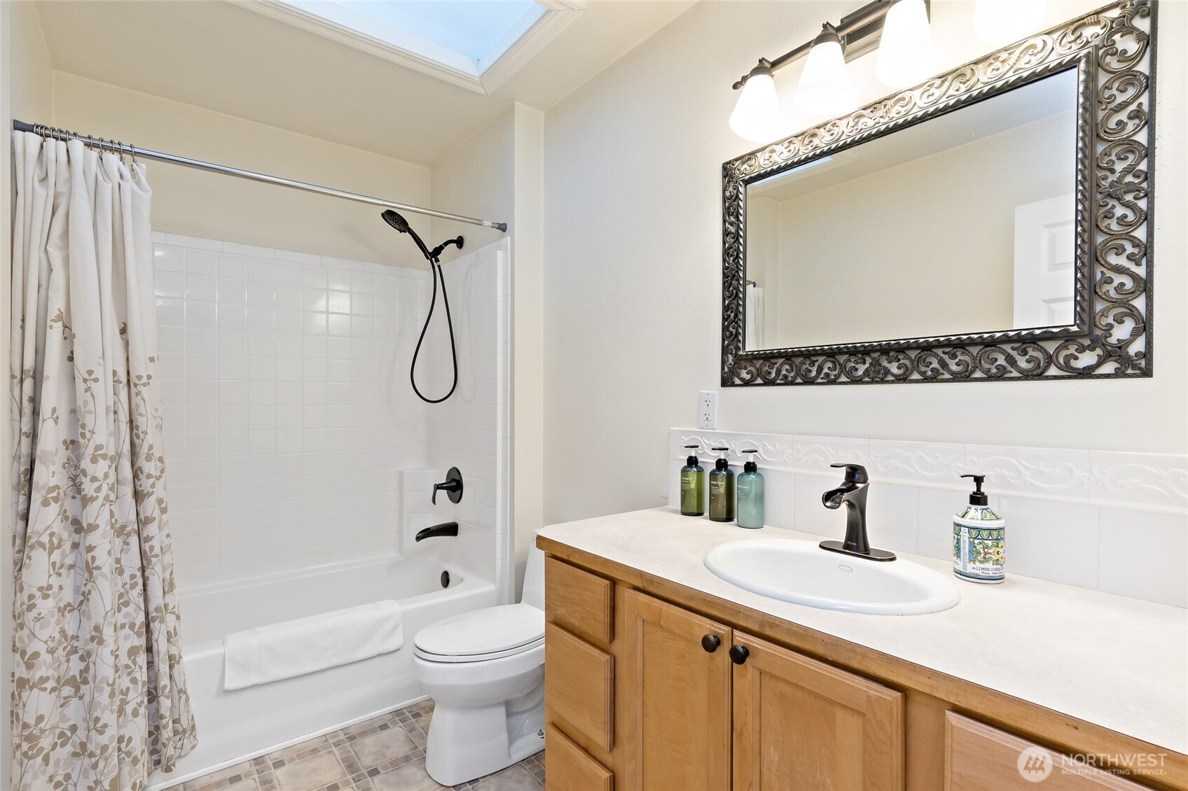 70 N Harrison Avenue Property Photo 6