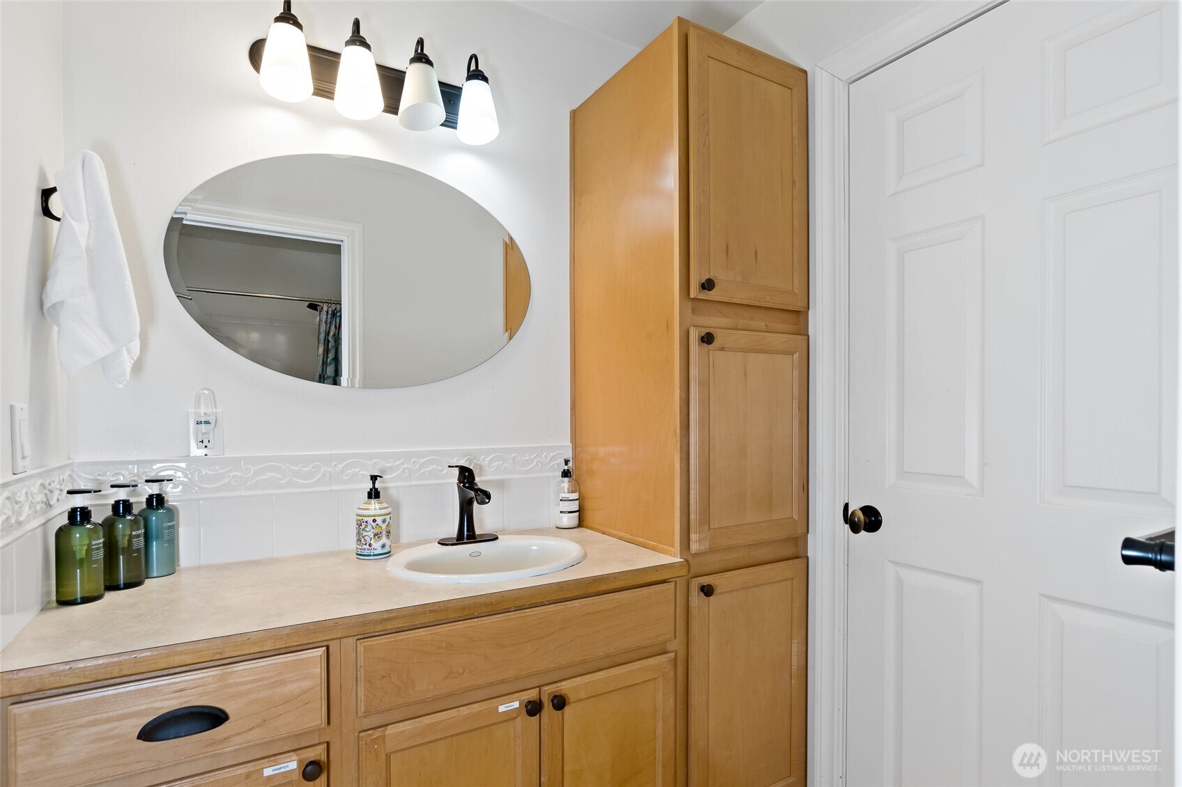 70 N Harrison Avenue Property Photo 13