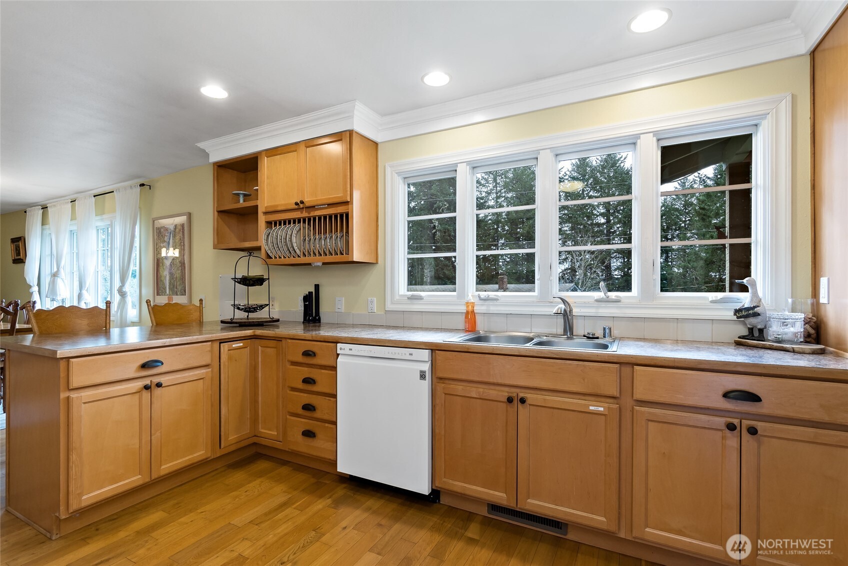 70 N Harrison Avenue Property Photo 22