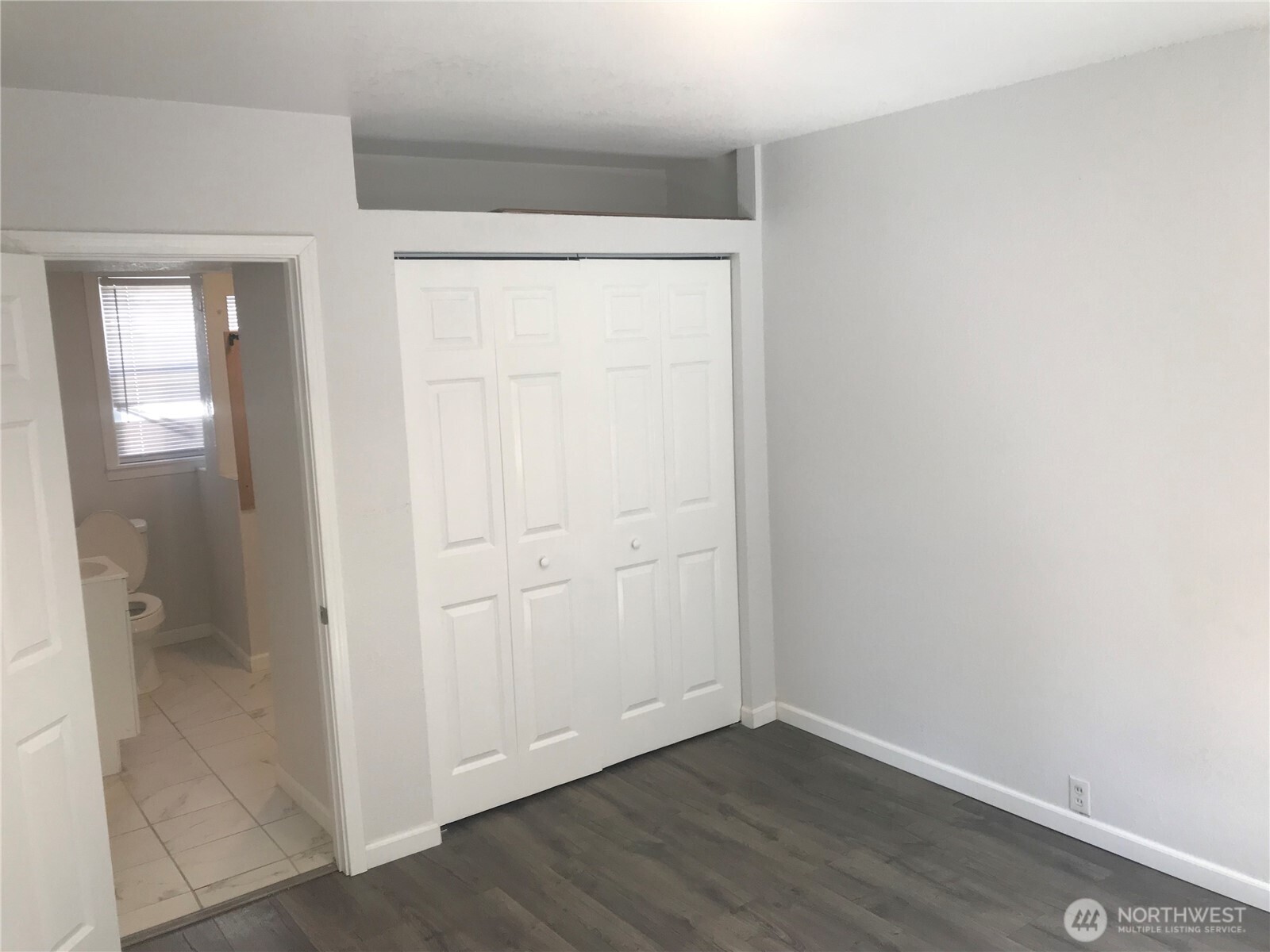 2515 Oakes Ave Property Photo 6