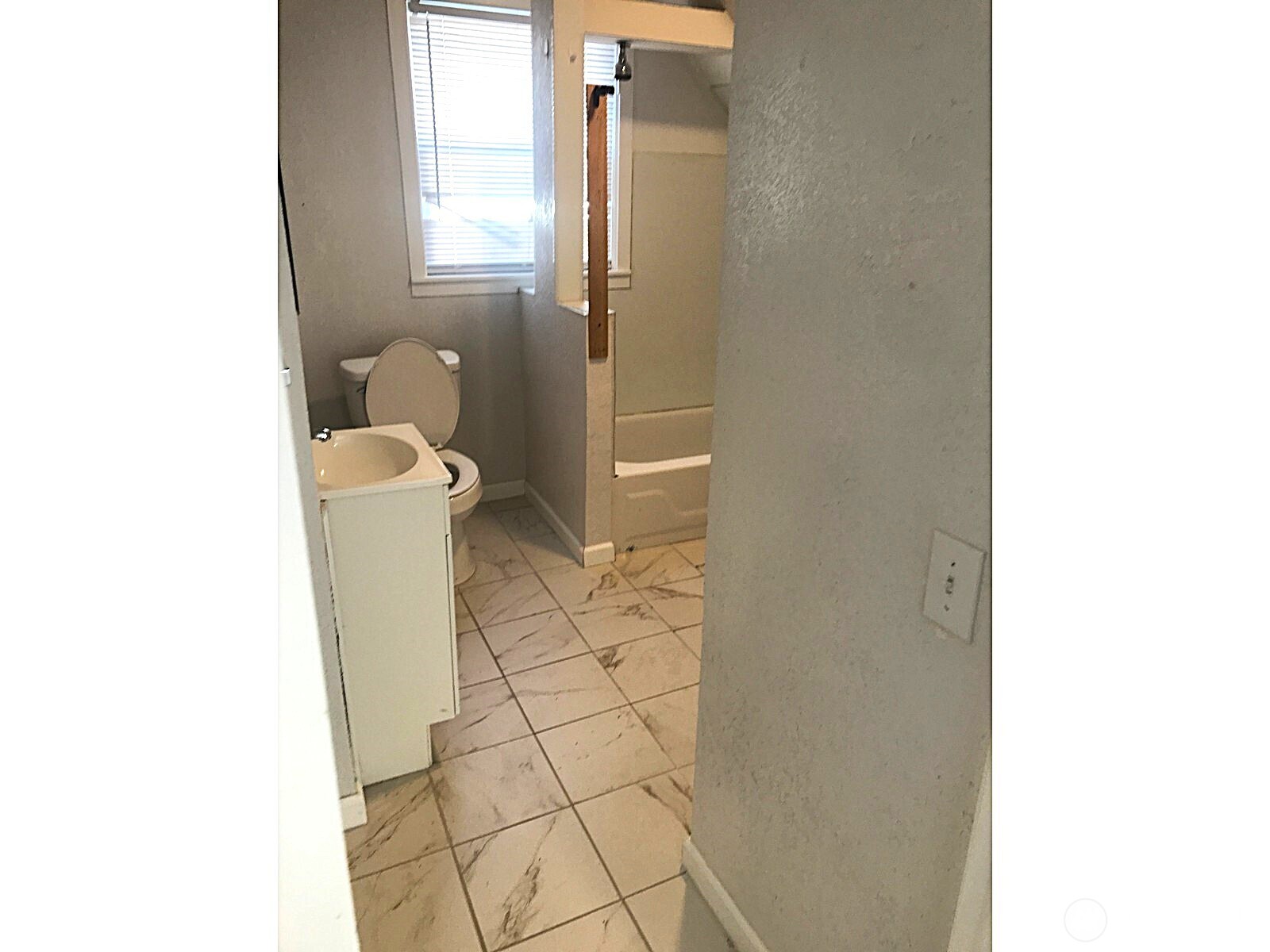 2515 Oakes Ave Property Photo 7