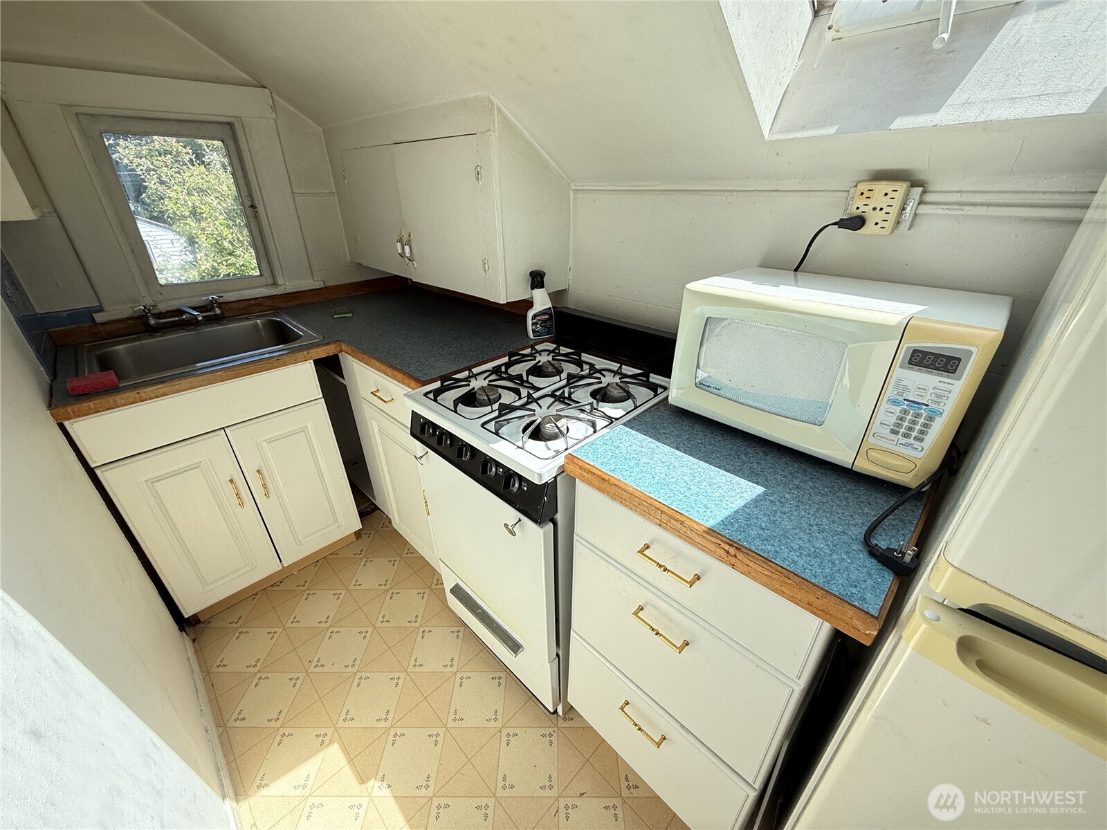 2515 Oakes Ave Property Photo 18