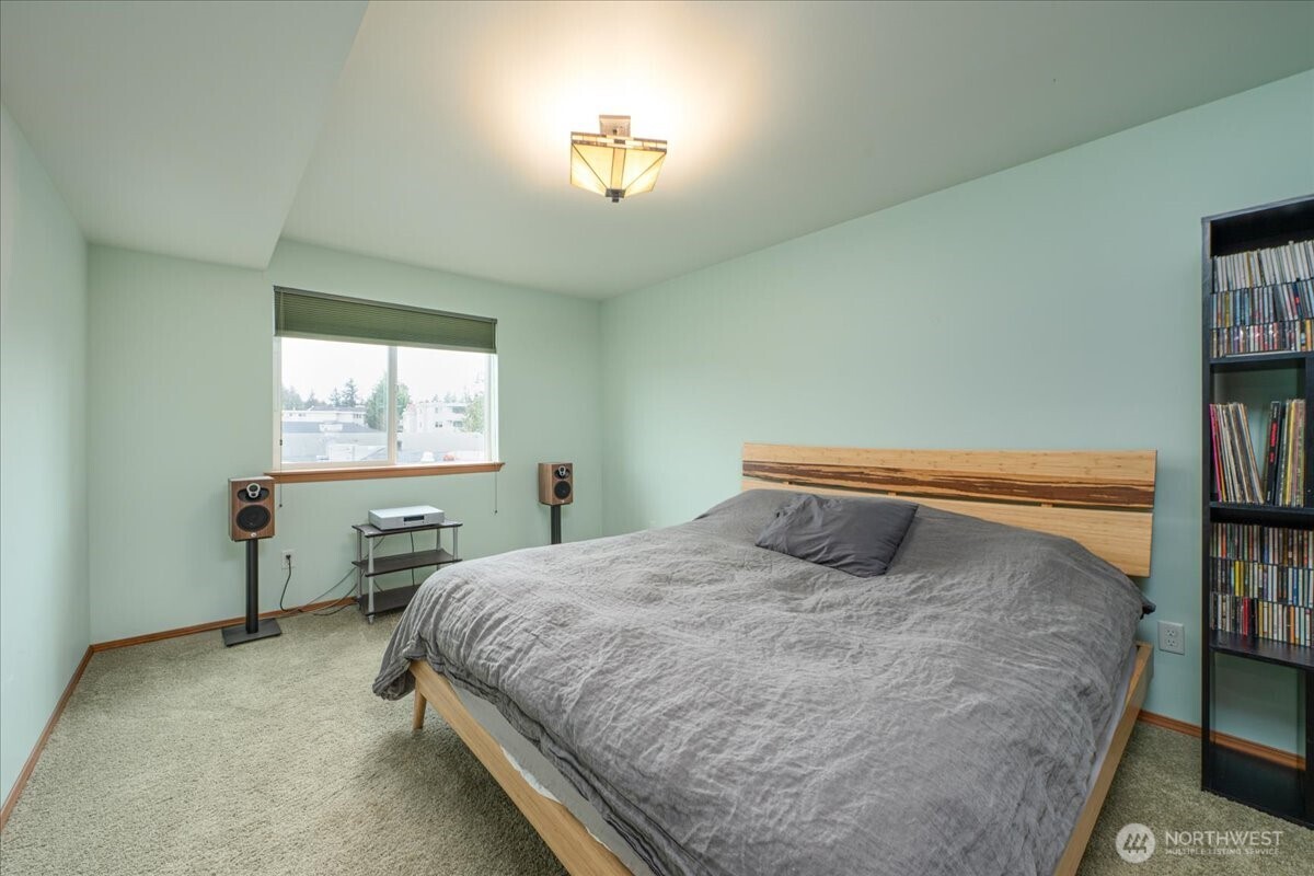 11532 15th Avenue 301 Property Photo 12