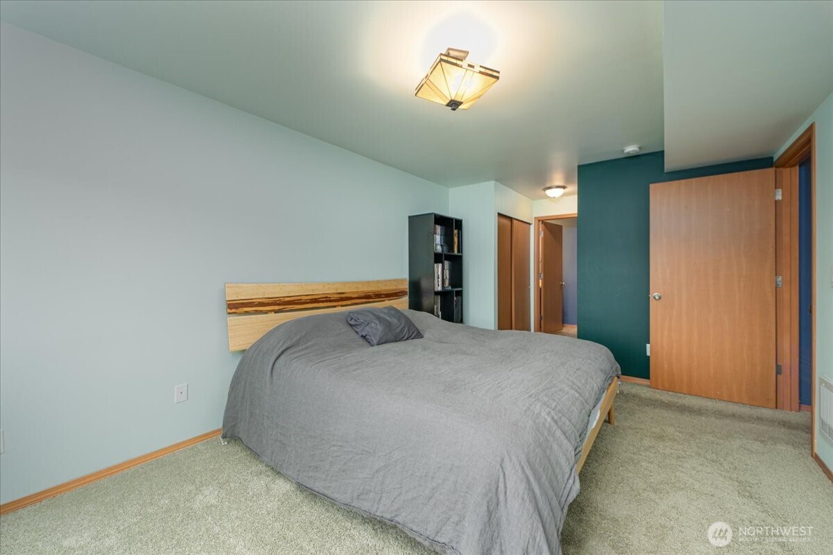 11532 15th Avenue 301 Property Photo 13