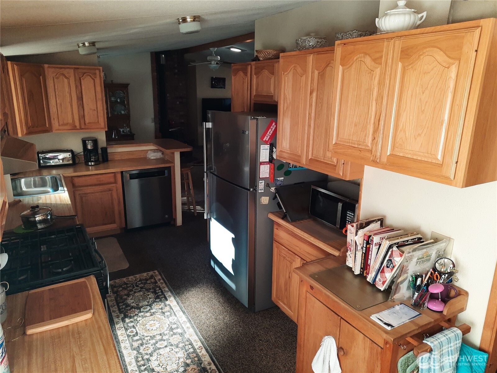 9306 Dandy Place Property Photo 12