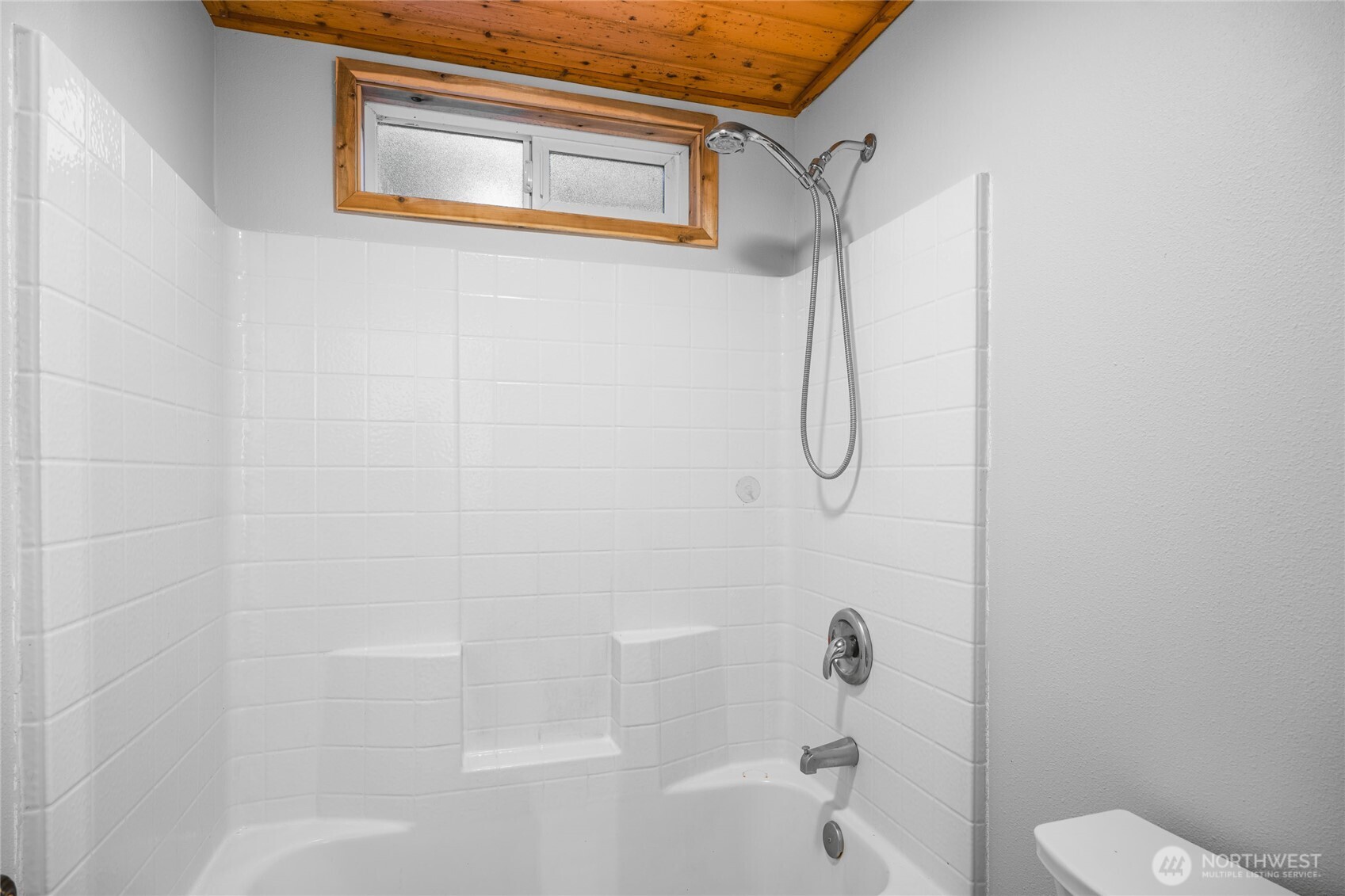 17118 Riverview Way Property Photo 36