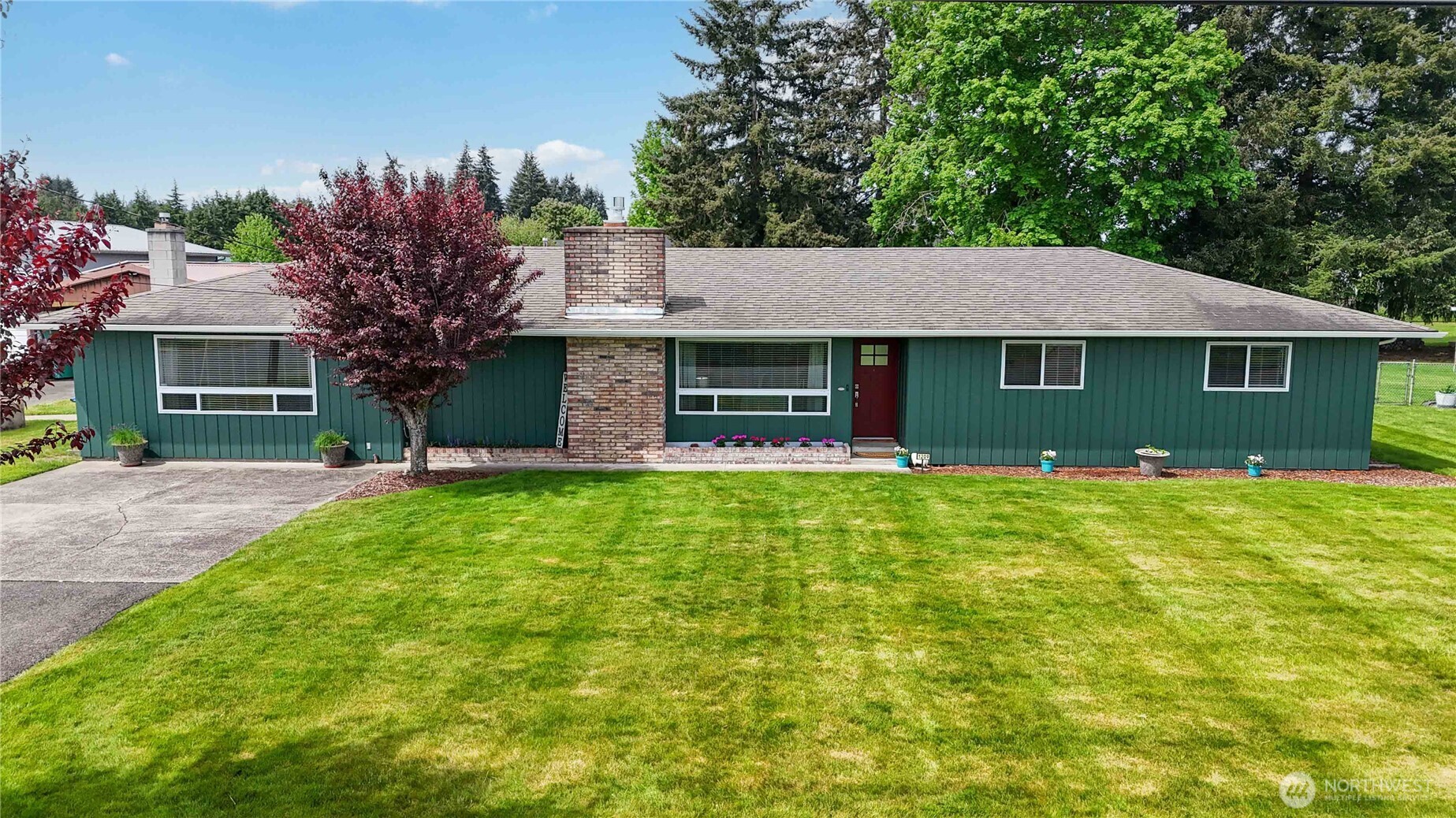 1209 Fieldcrest Avenue Property Photo 1