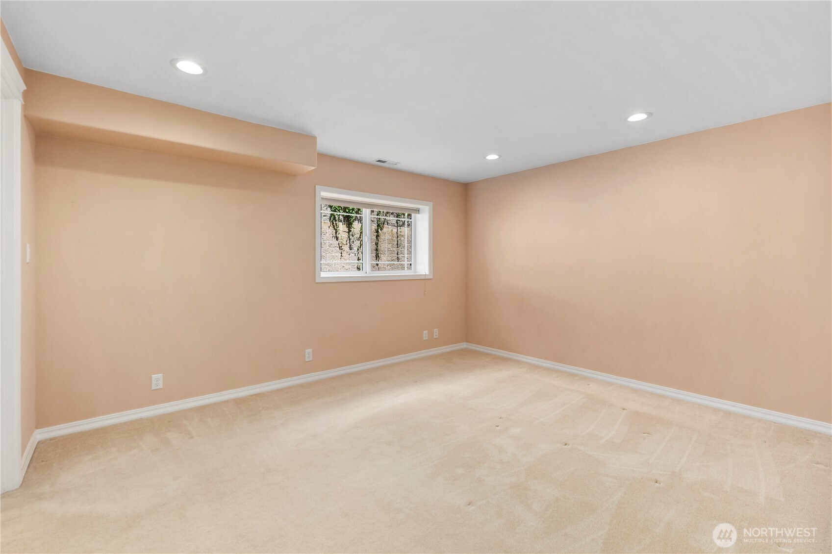936 N 93rd Street Property Photo 26