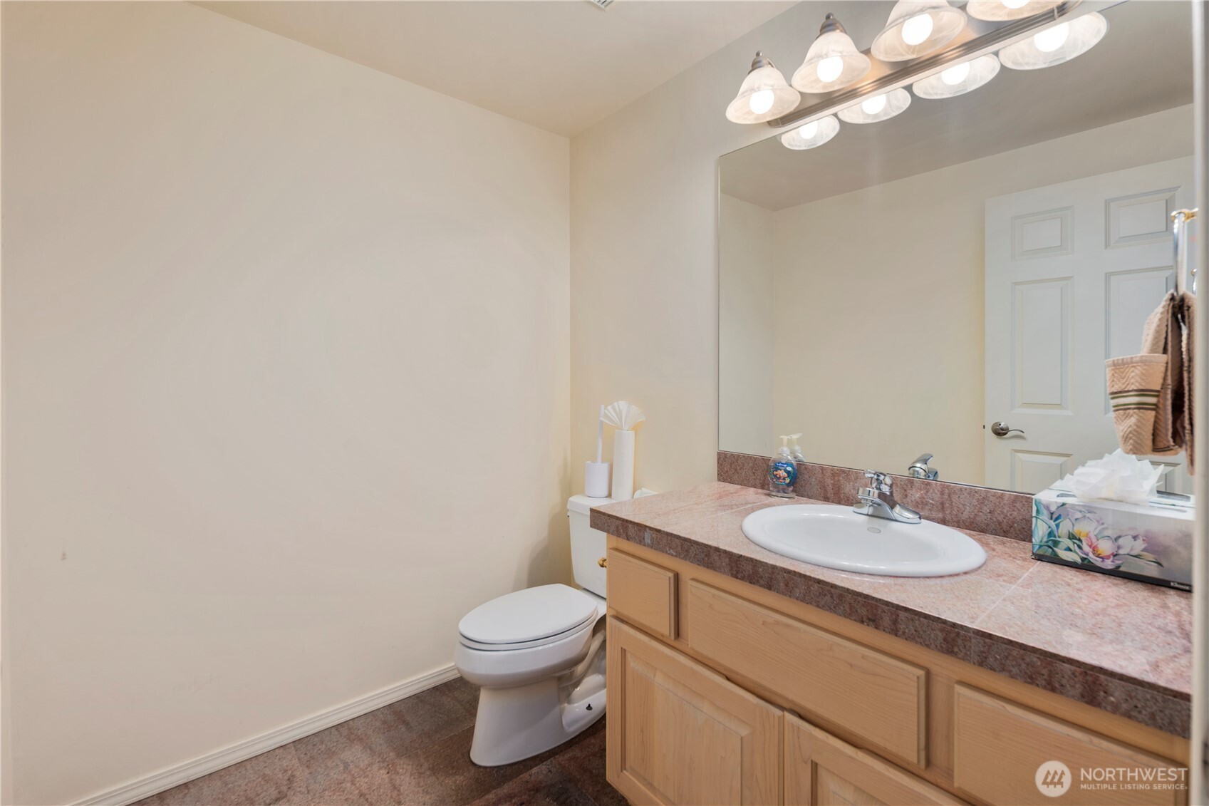 936 N 93rd Street Property Photo 33